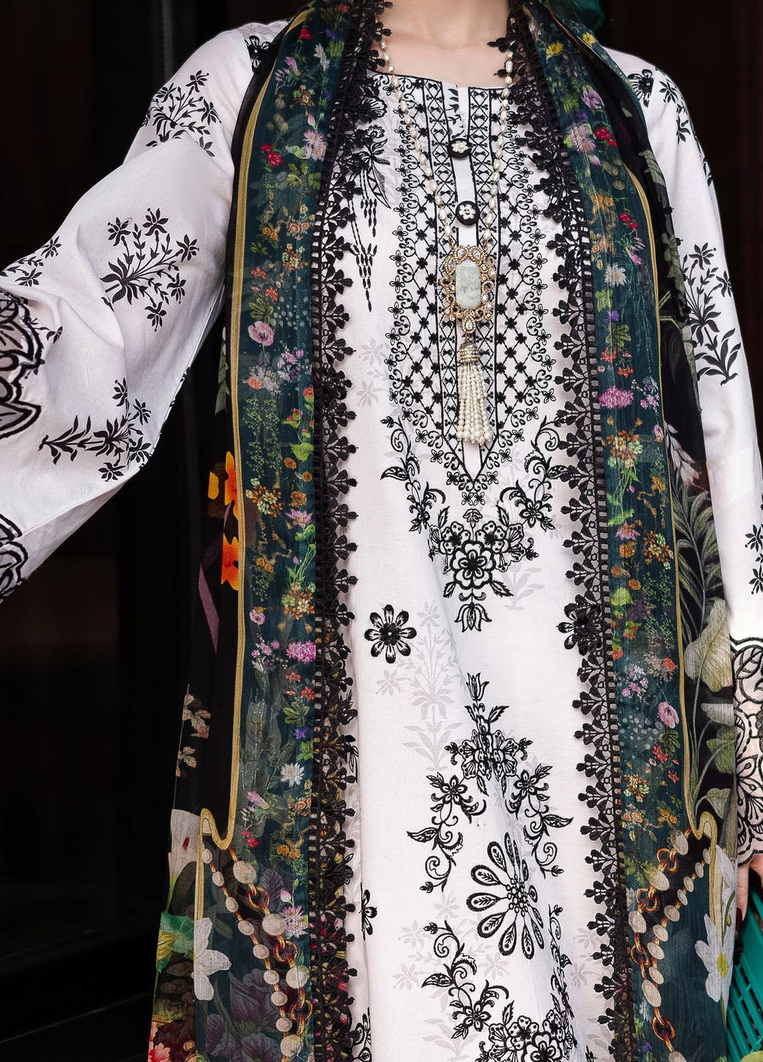 Afterhours by Mahnur Embroidered Lawn Suits Unstitched 3 Piece MN25AH D-1 Sundaze Soiree - Summer Collection