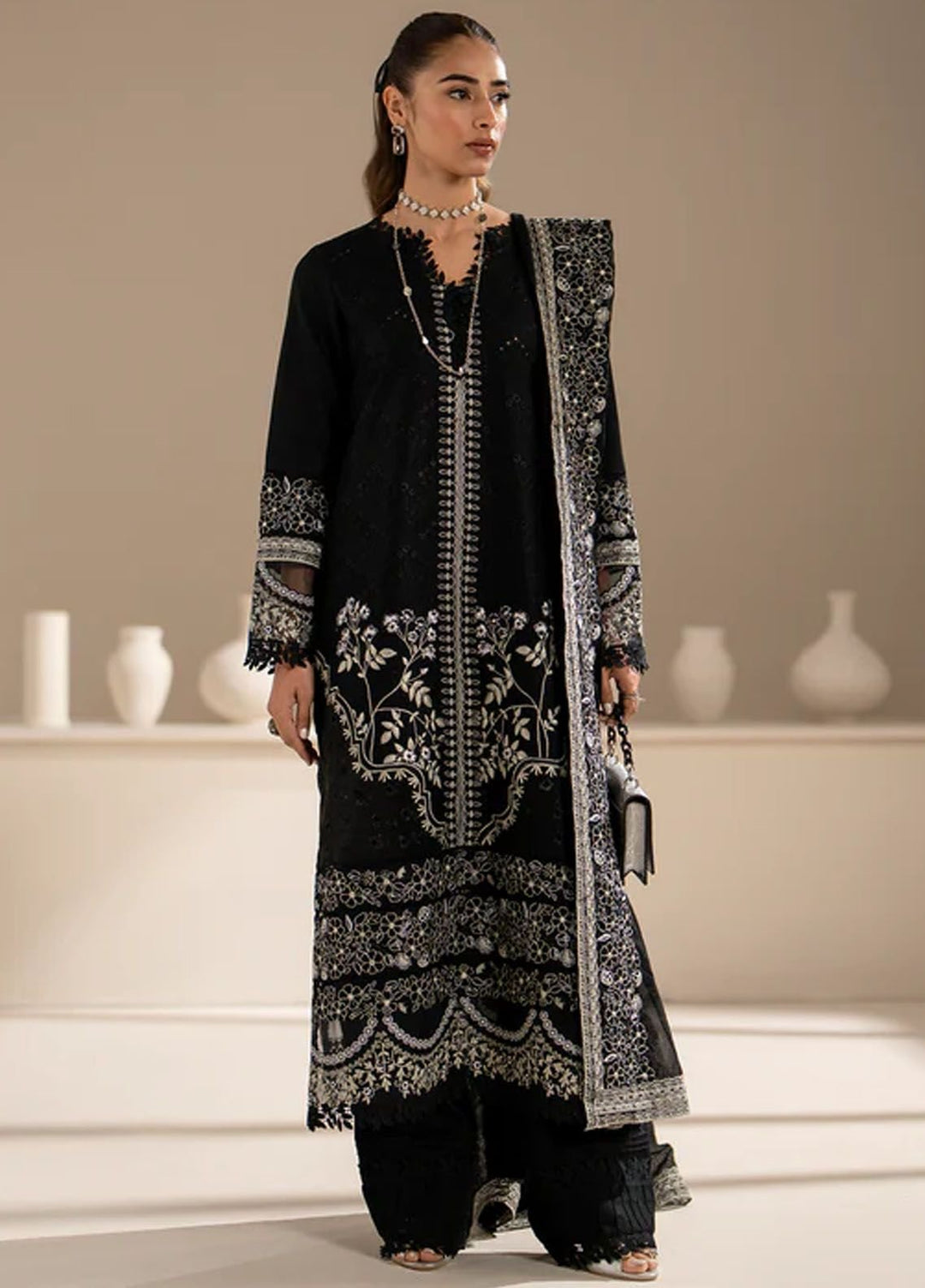 Aghaaz by Azzal Embroidered Lawn Suits Unstitched 3 Piece AZZ24AG Siyah - Summer Collection