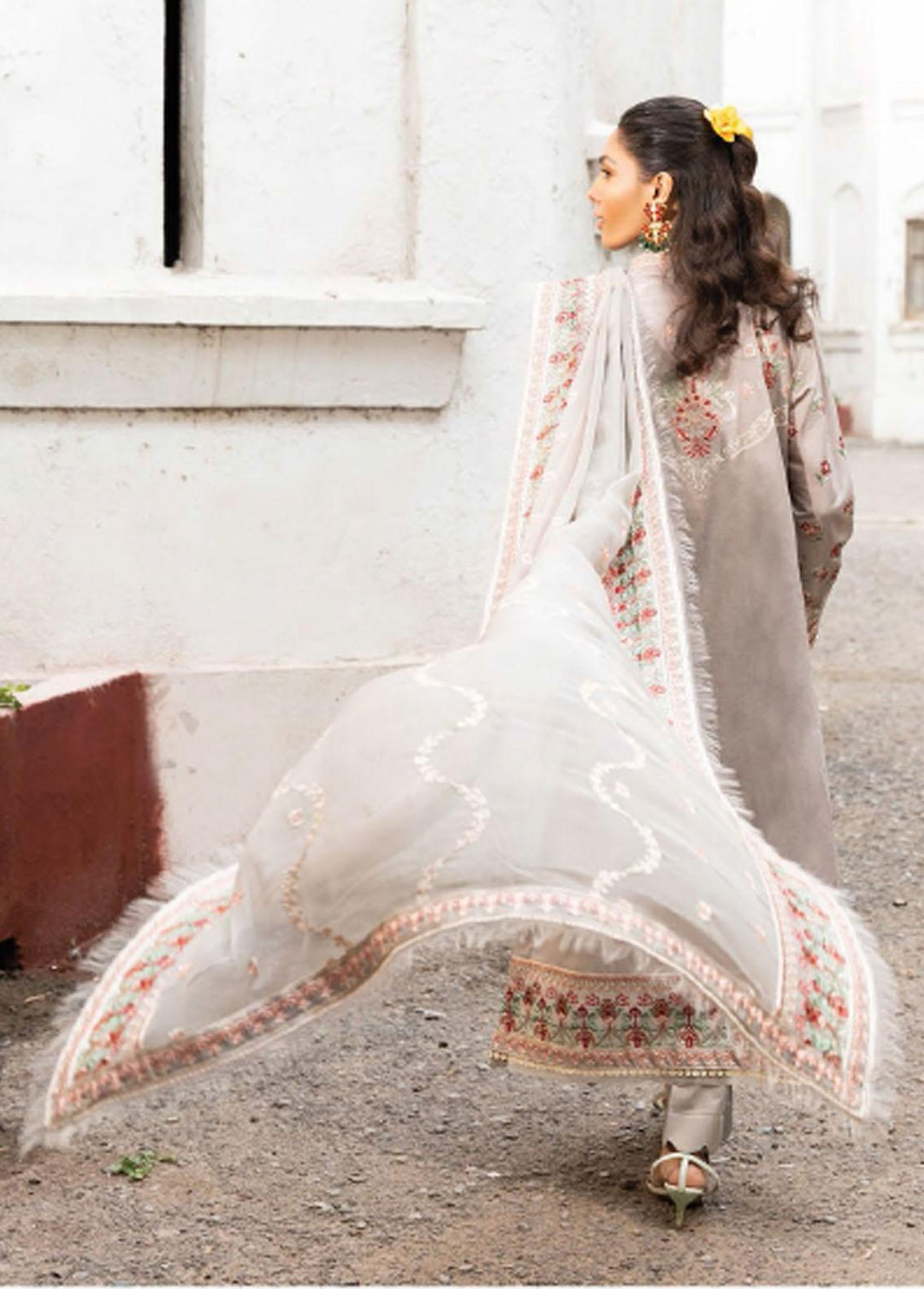 AIK Atelier Embroidered Lawn Suits Unstitched 3 Piece AIK23M Look 05 - Festive Collection