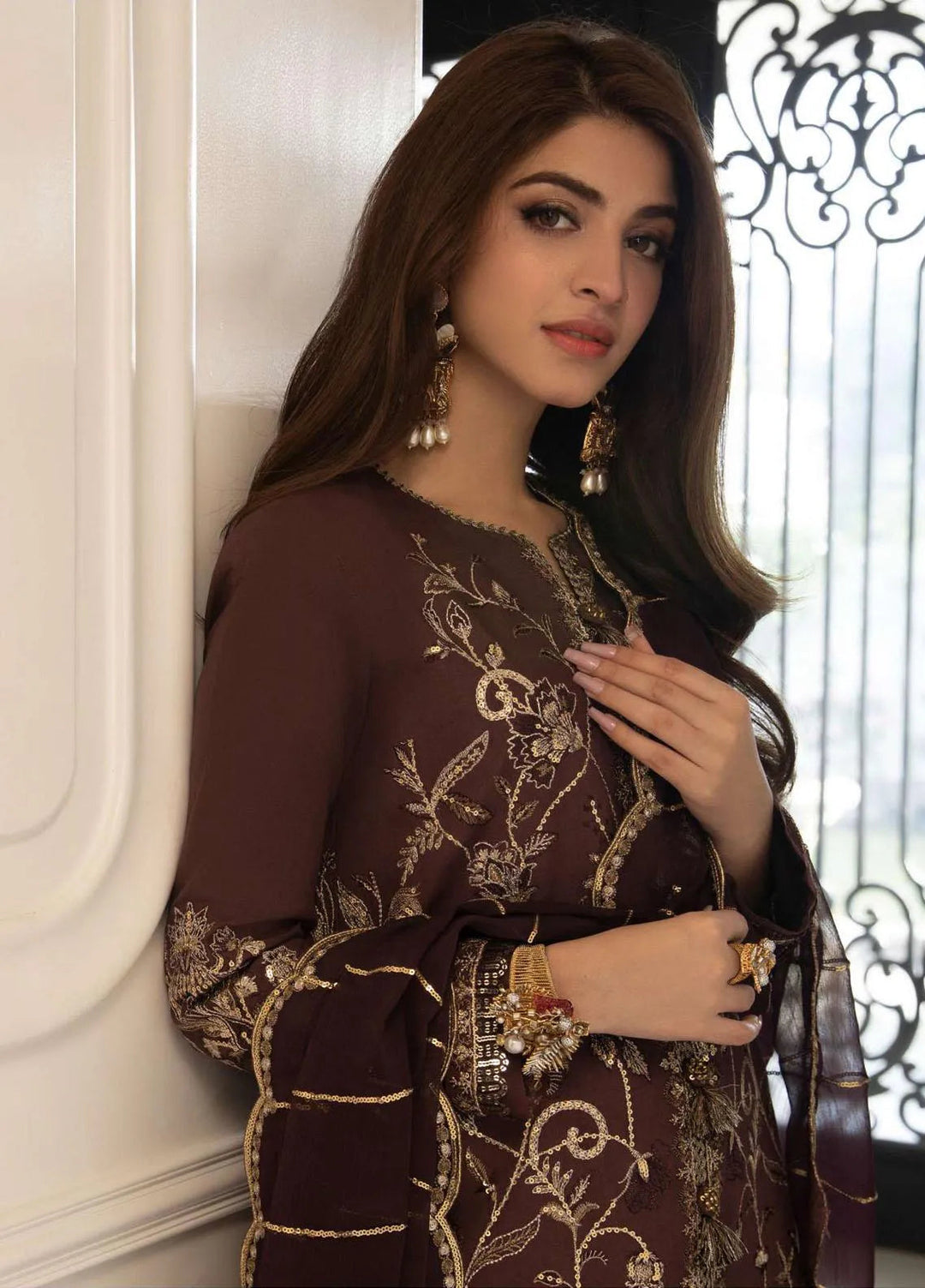 Aira By Asim Jofa Embroidered Cambric Unstitched Suit 3 Piece AJ23A AJAI-23 - Eid Collection