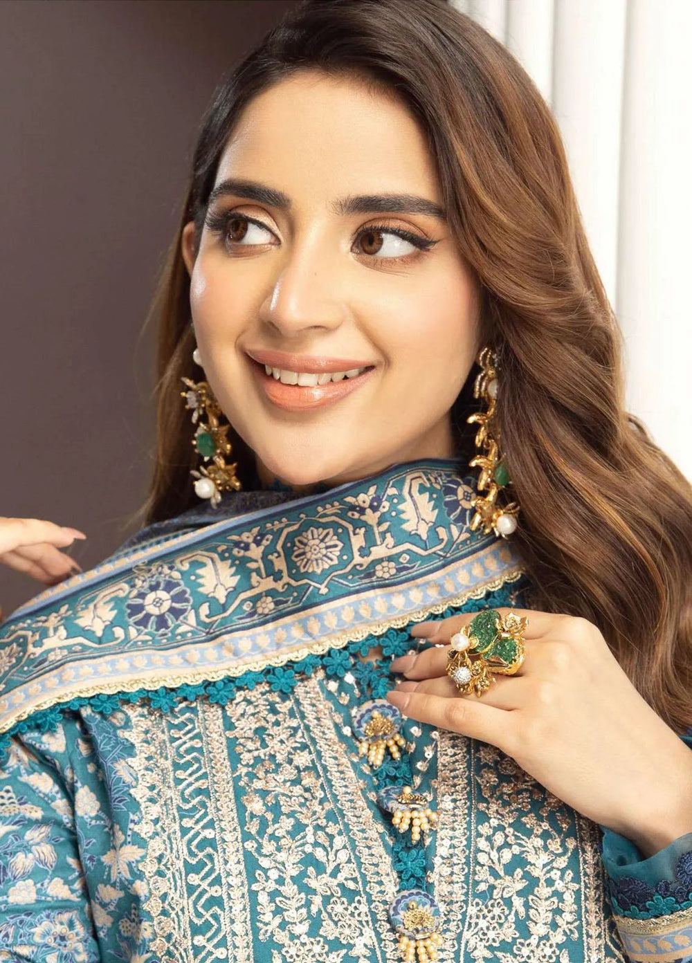 Aira By Asim Jofa Embroidered Cambric Unstitched Suit 3 Piece AJ23A AJAI-28 - Eid Collection