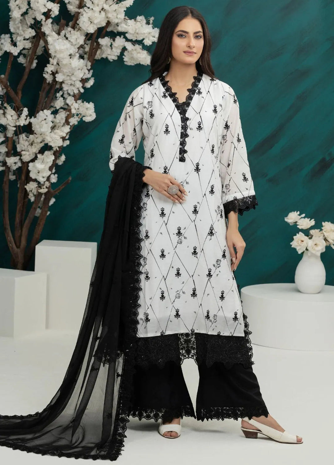 Al Harir Pret Embroidered Raw Silk 3 Piece Suit Saroor
