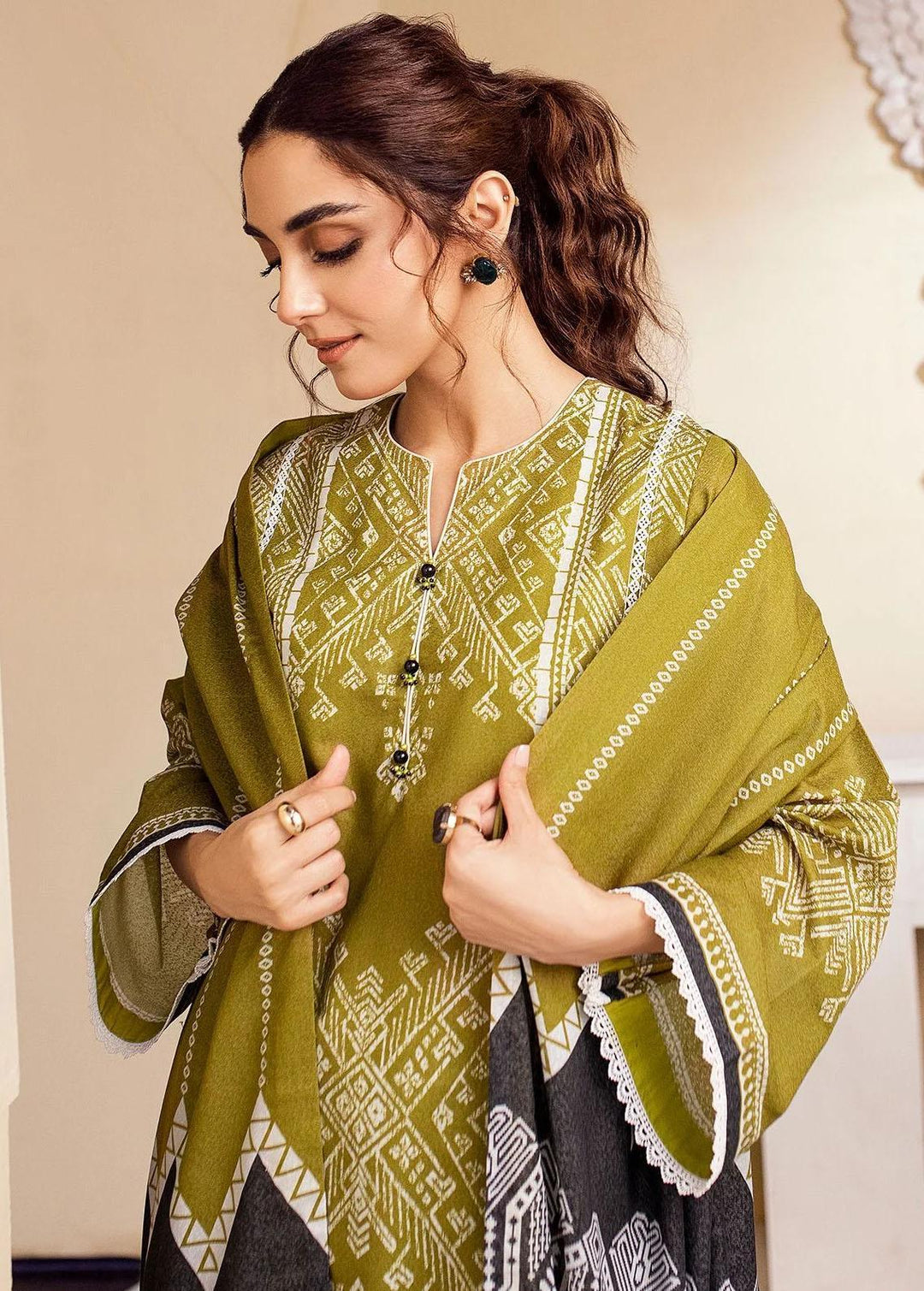 Al Karam Printed Karandi Suits Unstitched 3 Piece AK22FW FW-23-22-Green - Festive Collection