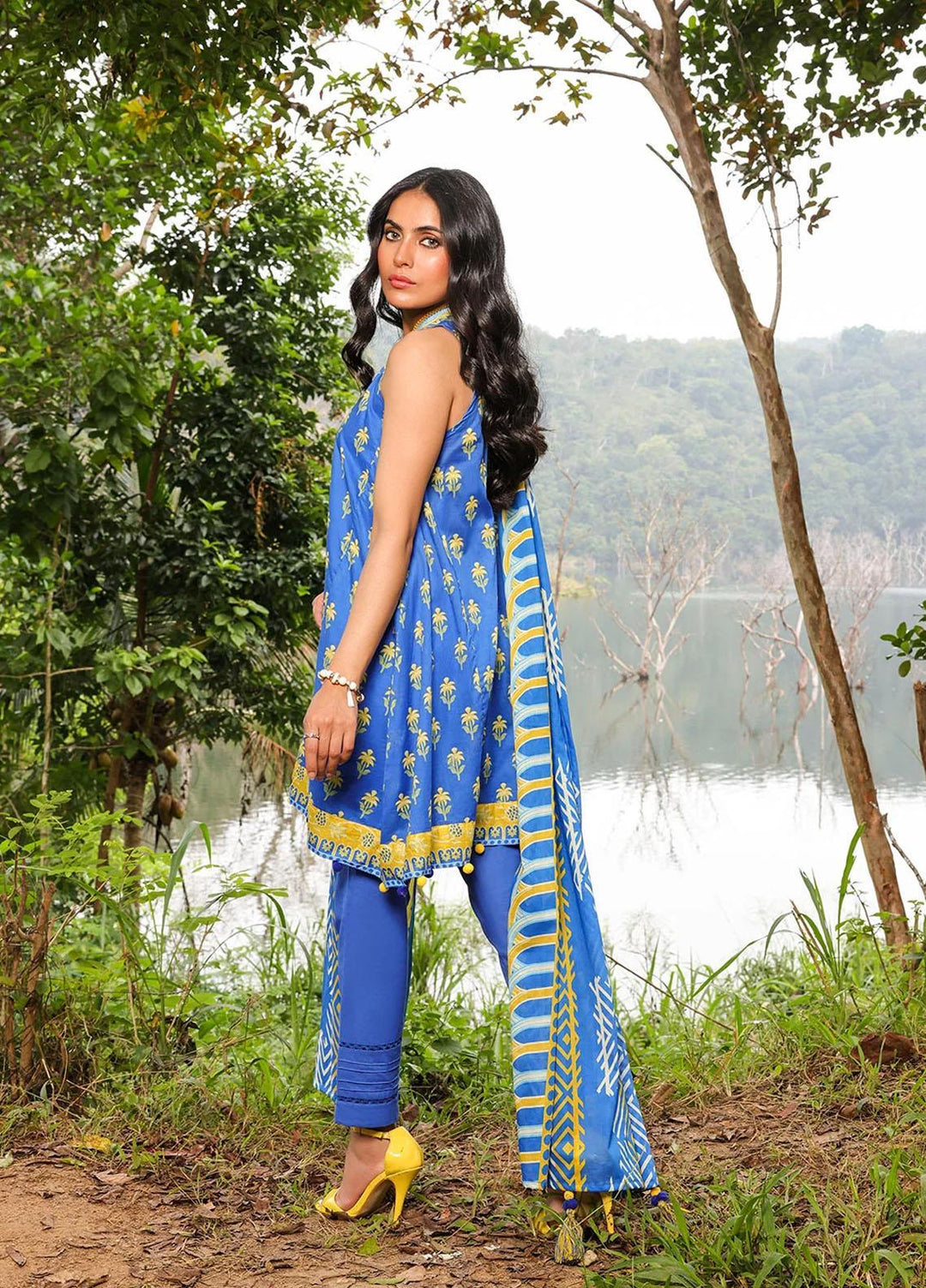 Al Karam Printed Lawn Suits Unstitched 3 Piece AK23SSL SSF-1-23-BLUE - Summer Collection