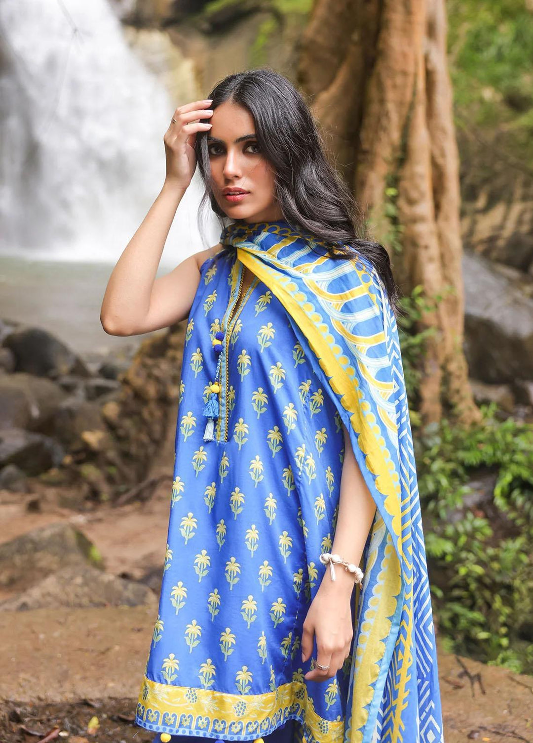 Al Karam Printed Lawn Suits Unstitched 3 Piece AK23SSL SSF-1-23-BLUE - Summer Collection