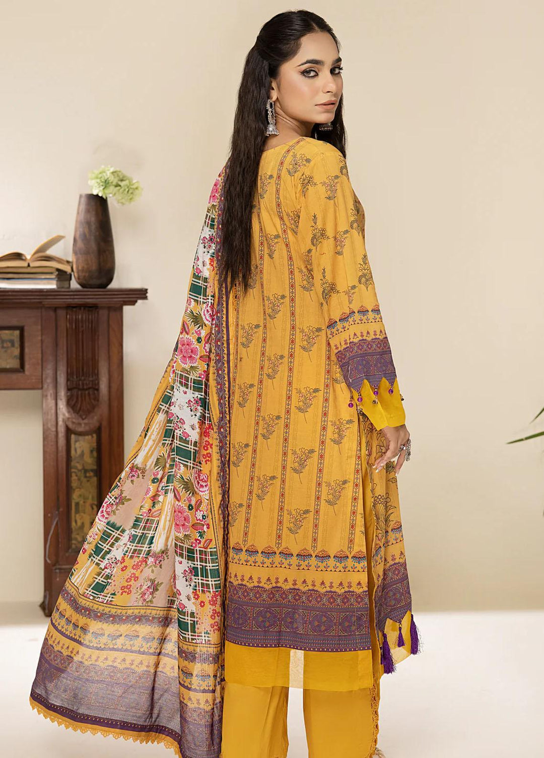 Al Zohaib Printed Lawn Suits Unstitched 3 Piece AZ23C D-06 - Summer Collection