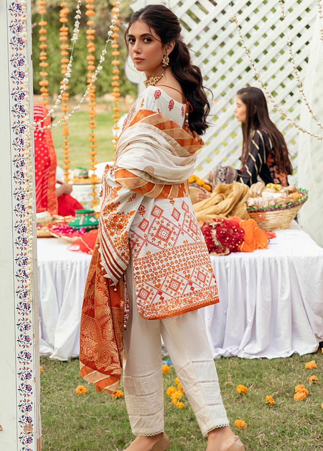 Sunehri Shaam By Al Zohaib Embroidered Jacquard Suits Unstitched 3 Piece AZ22SS 07 - Luxury Collection