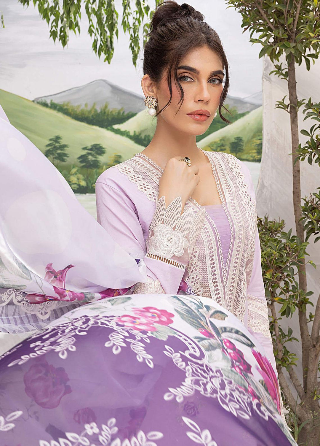 Aleyna By Asifa & Nabeel Embroidered Lawn Suits Unstitched 3 Piece AN23AL ALV-01 Lavande - Summer Collection