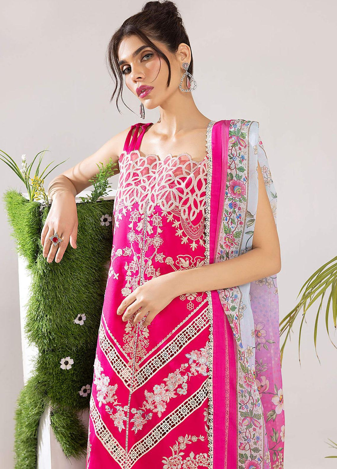 Aleyna By Asifa & Nabeel Embroidered Lawn Suits Unstitched 3 Piece AN23AL ALV-05 Secret - Summer Collection