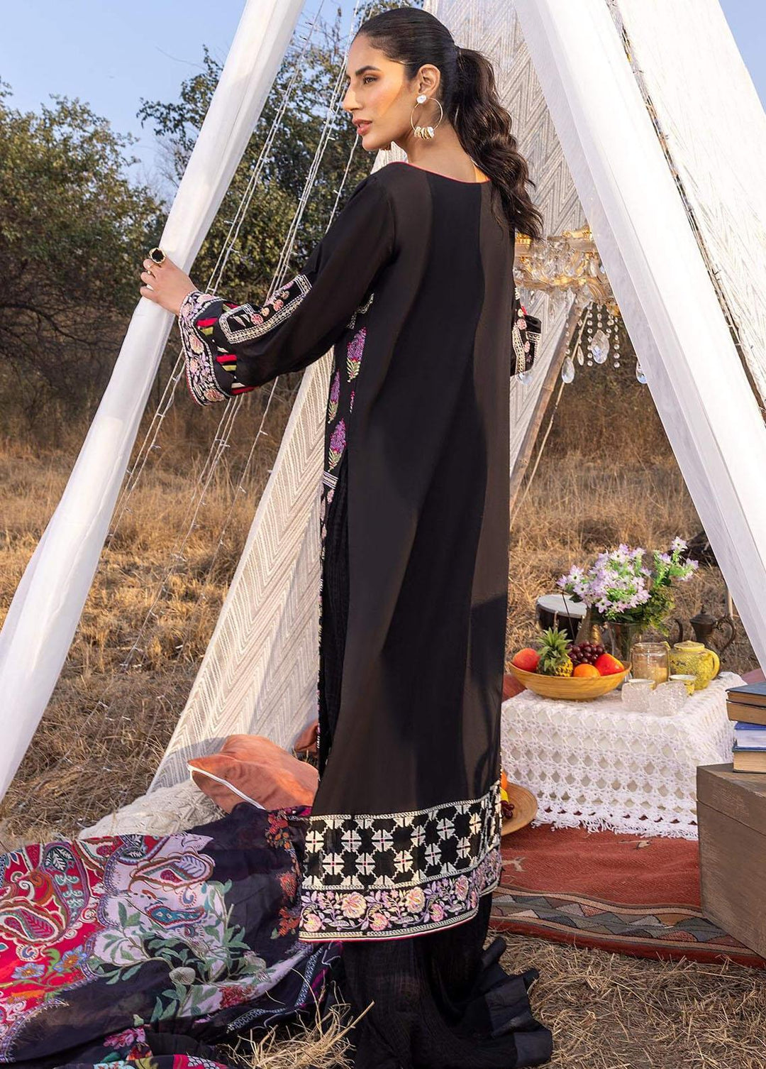 Aleyna By Asifa & Nabeel Embroidered Lawn Suits Unstitched 3 Piece AN23A ASL-01 Noir - Summer Collection