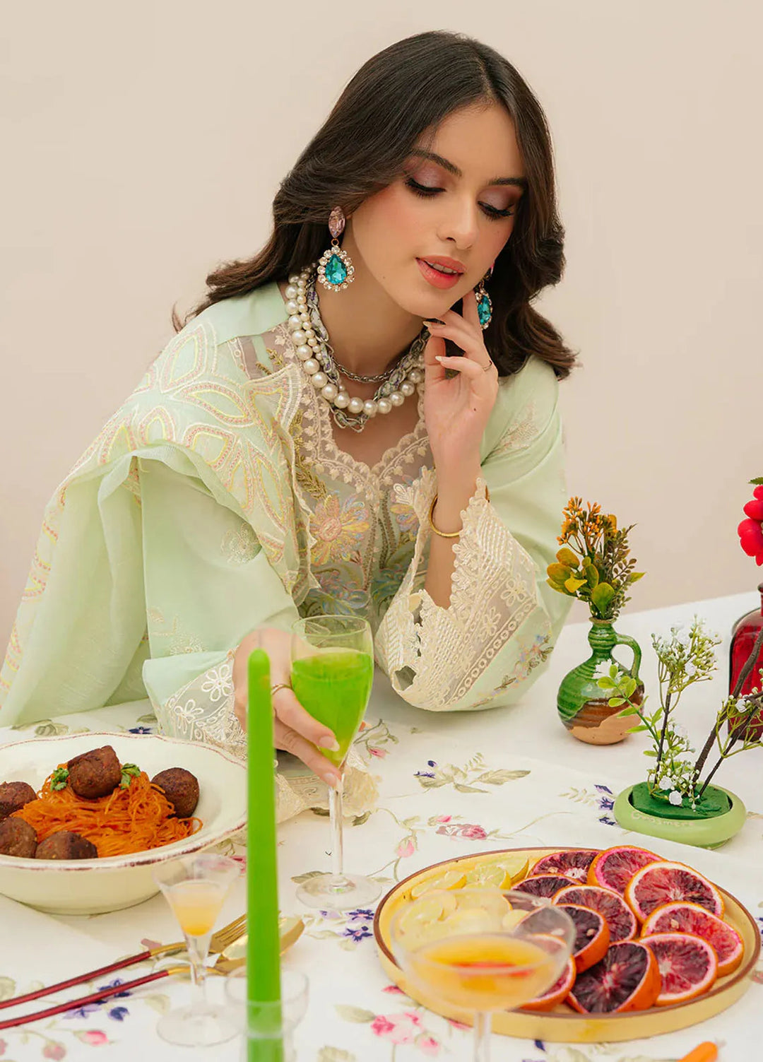 Allenura By Mahnur Embroidered Lawn Suits Unstitched 3 Piece MN24A D-08 Caroline - Luxury Collection
