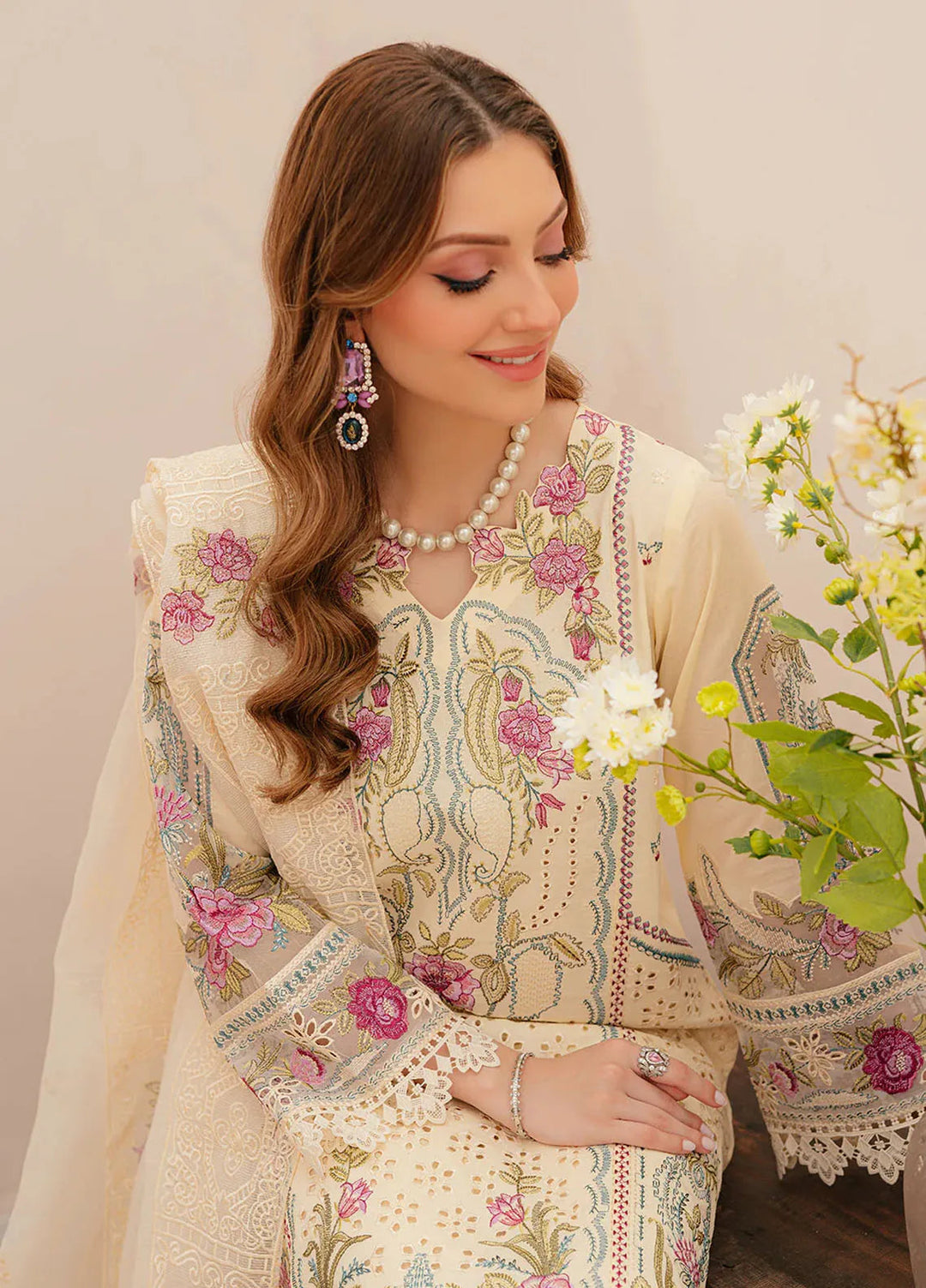 Allenura By Mahnur Embroidered Lawn Suits Unstitched 3 Piece MN24A D-14 Amour - Luxury Collection