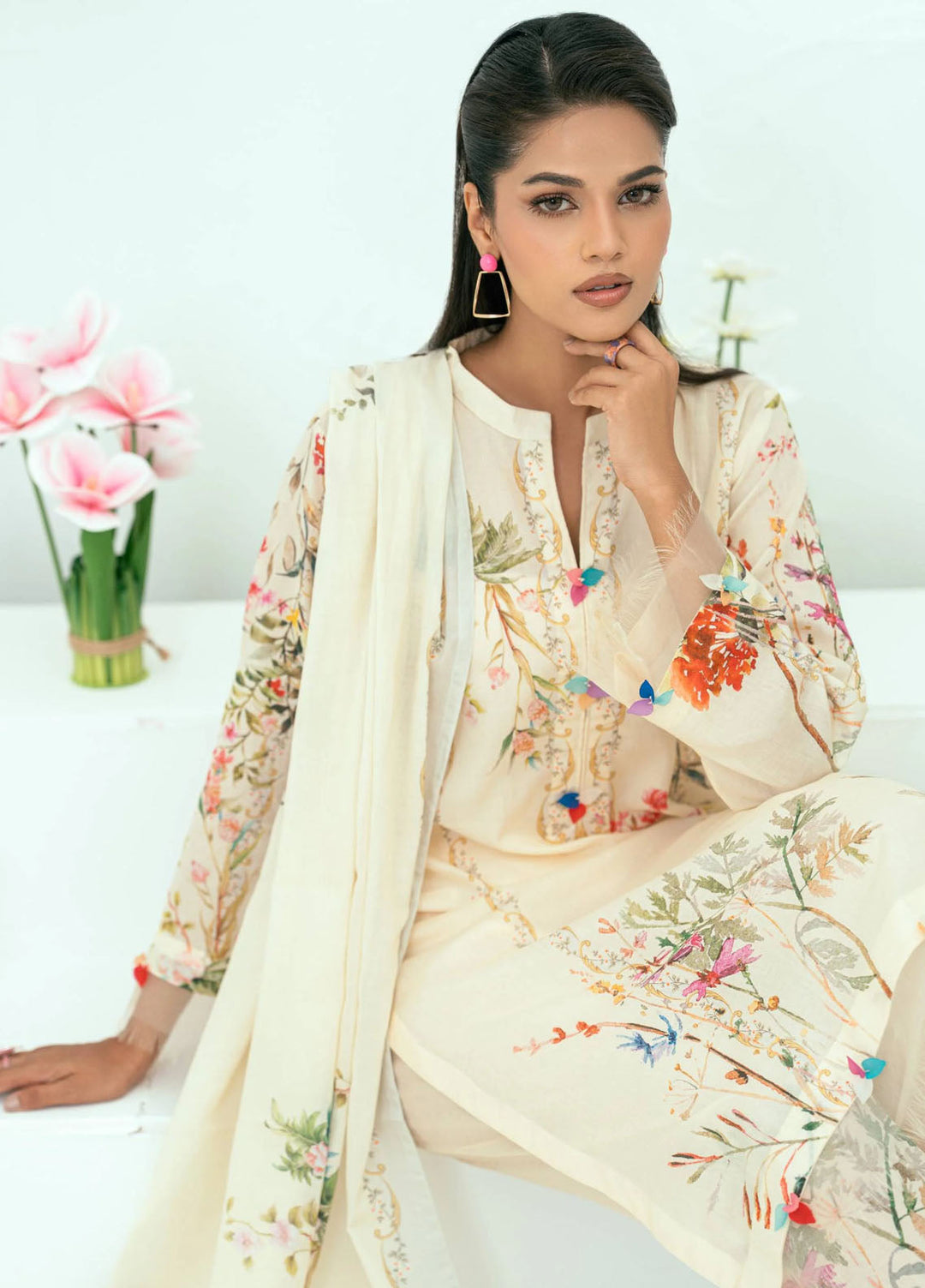 Amal Printed Lawn Suits Unstitched 3 Piece AL25AUS D-6 - Summer Collection