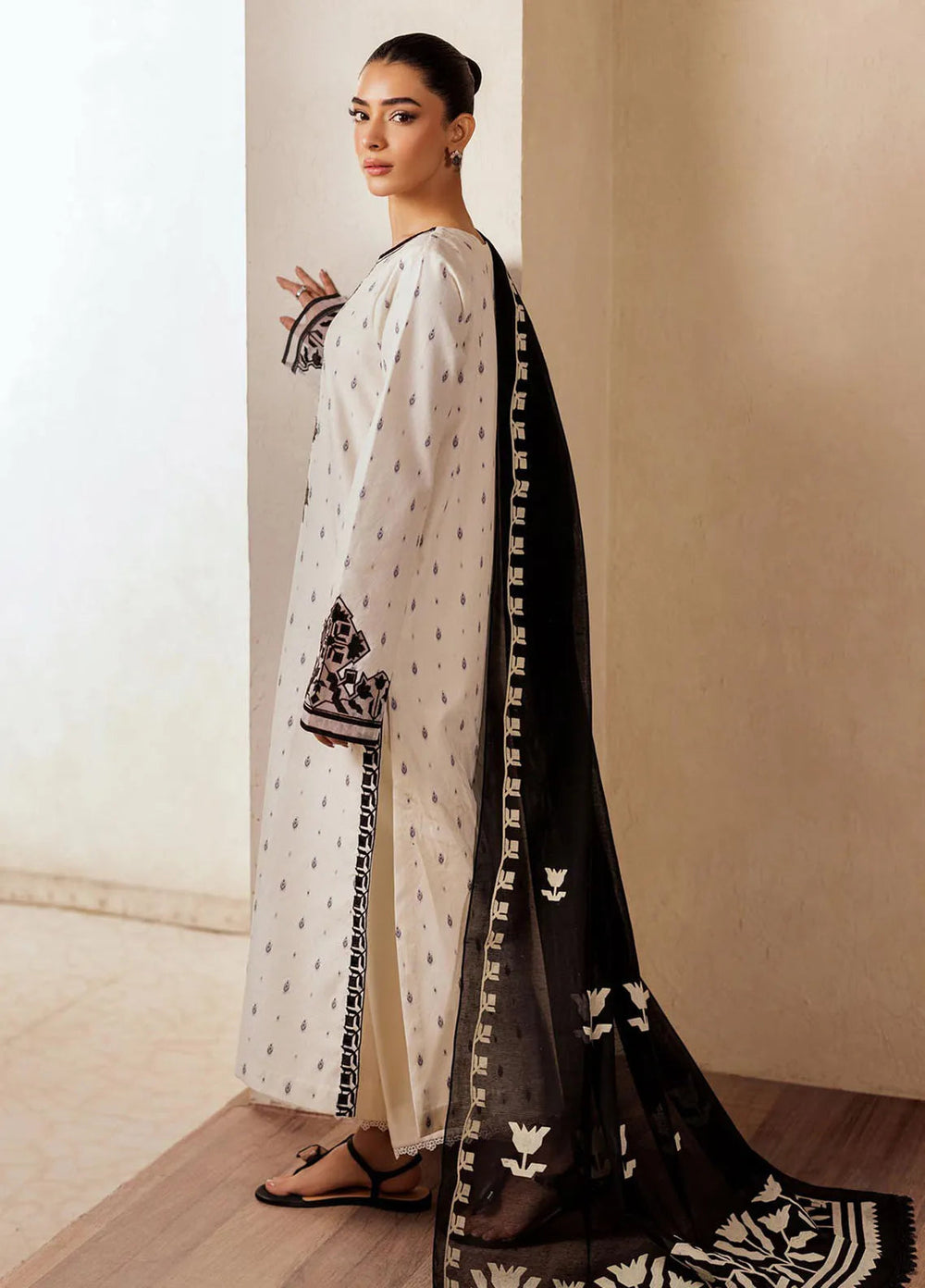 Amari by RajBari Embroidered Lawn Suits Unstitched 3 Piece RB25A D-05 - Summer Collection
