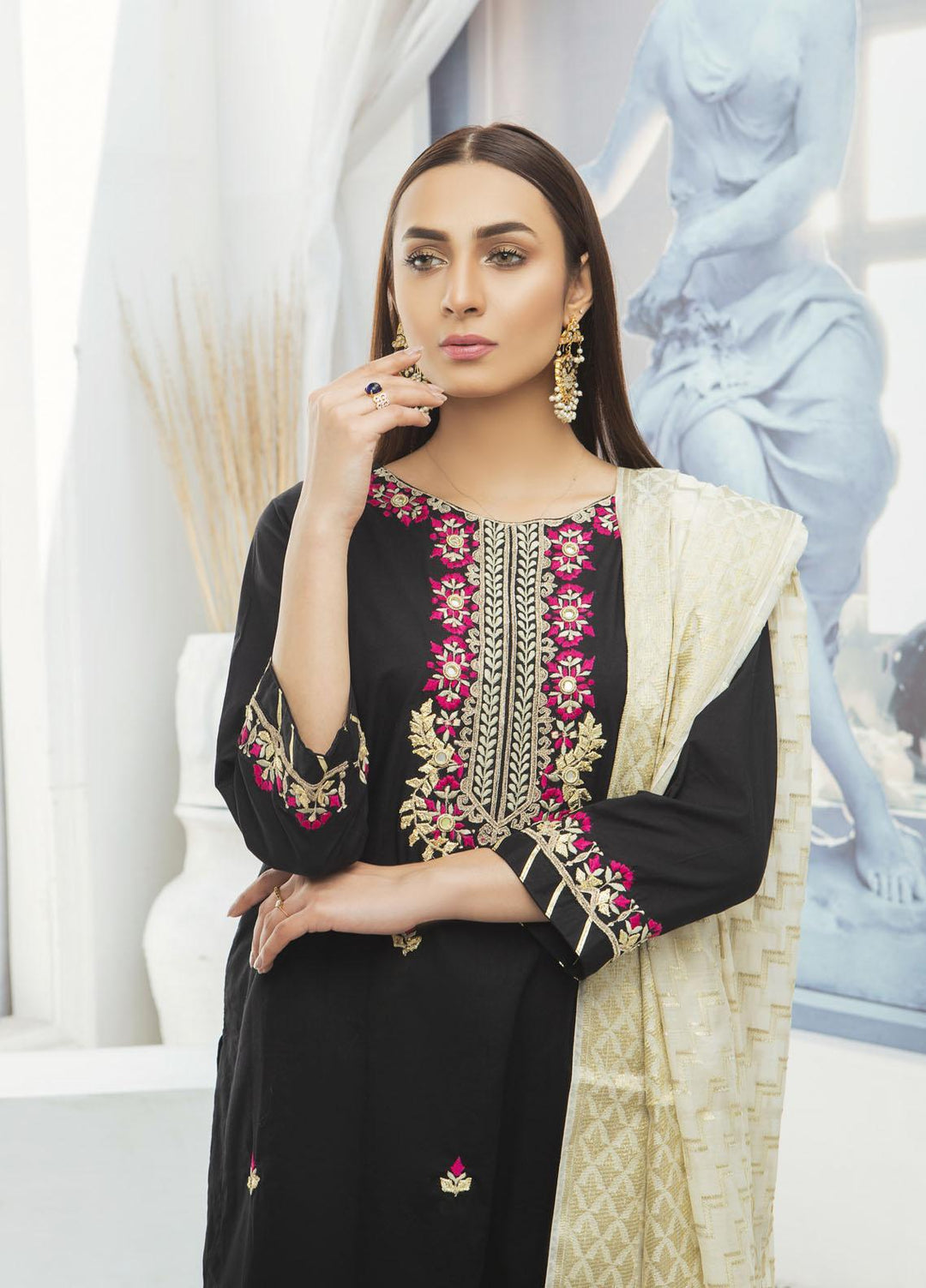 Amsin Attire Luxury Pret Embroidered Lawn Ready to Wear (RTW) AAR22FE A2