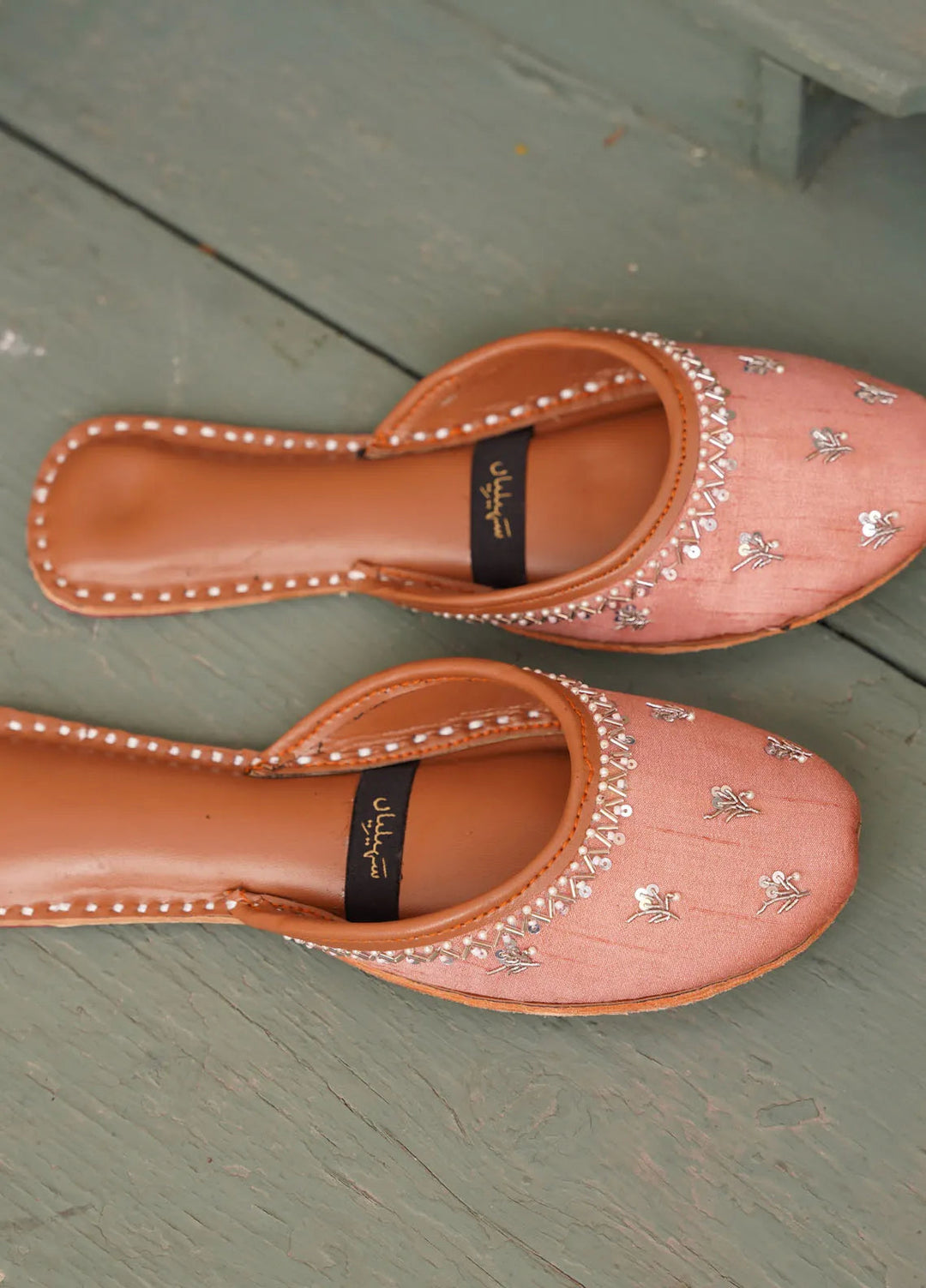 Anarkali by Saheliyan Women Khussa Mirha