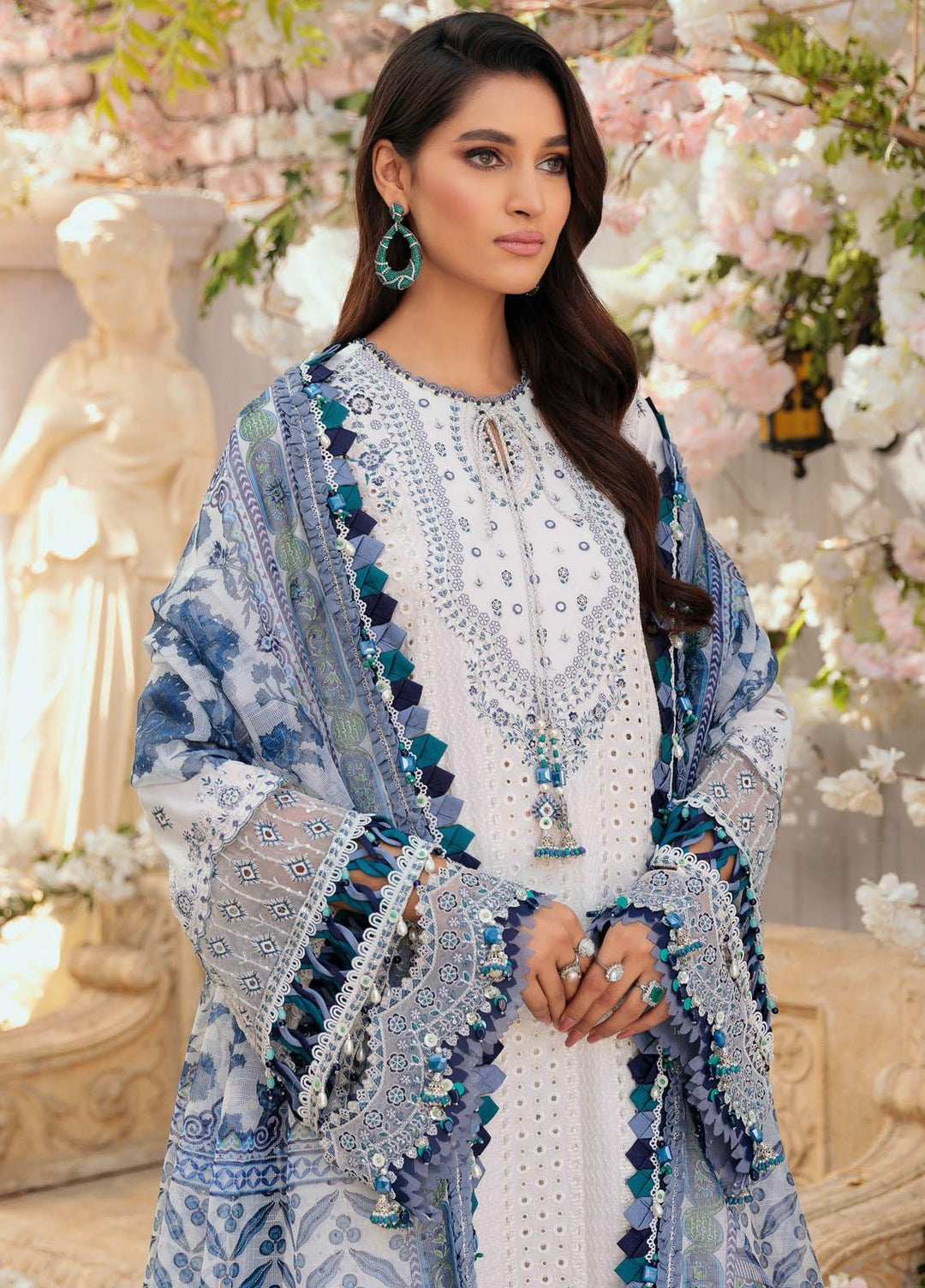 Anaya By Kiran Chaudhry Embroidered Lawn Suits Unstitched 3 Piece AKC22CK ACL22-04-Alizay - Luxury Collection