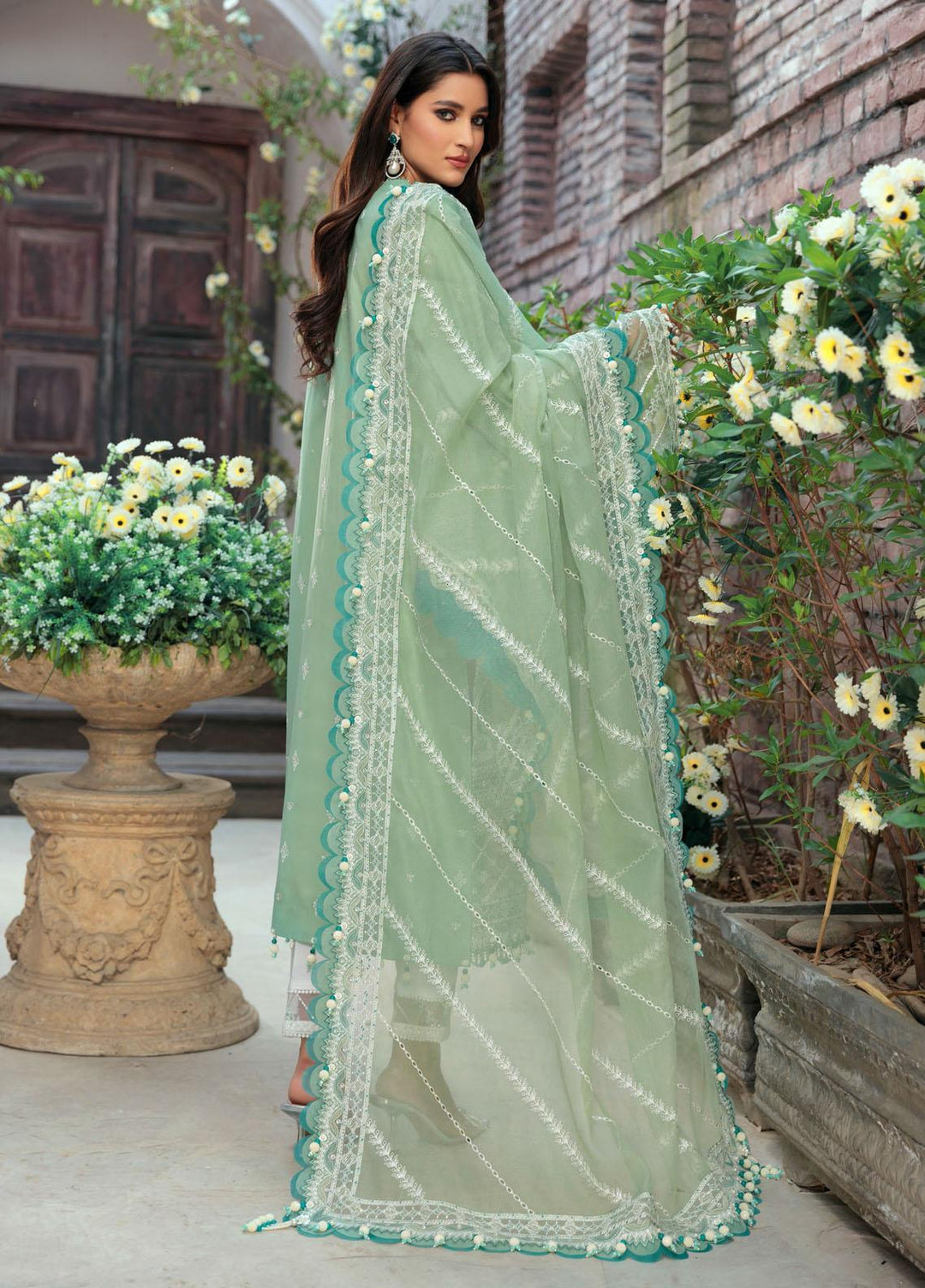 Anaya By Kiran Chaudhry Embroidered Lawn Suits Unstitched 3 Piece AKC22CK ACL22-08-Saheefa - Luxury Collection