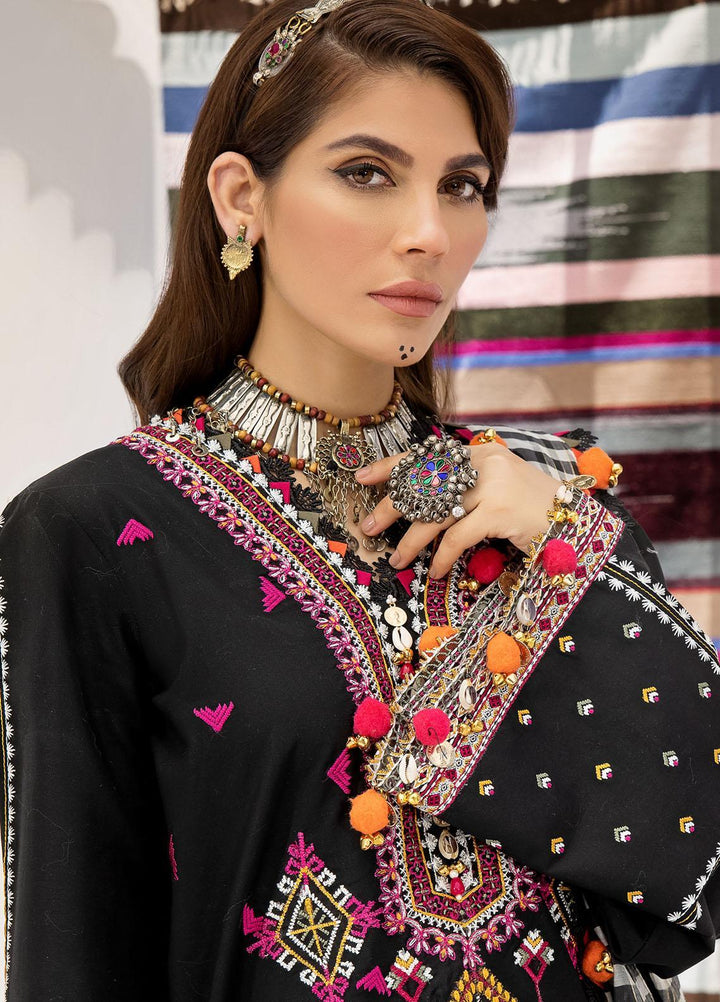 Anaya By Kiran Chaudhry Embroidered Lawn Suits Unstitched 3 Piece AKC21E AE21-01 LAYLA - Luxury Collection