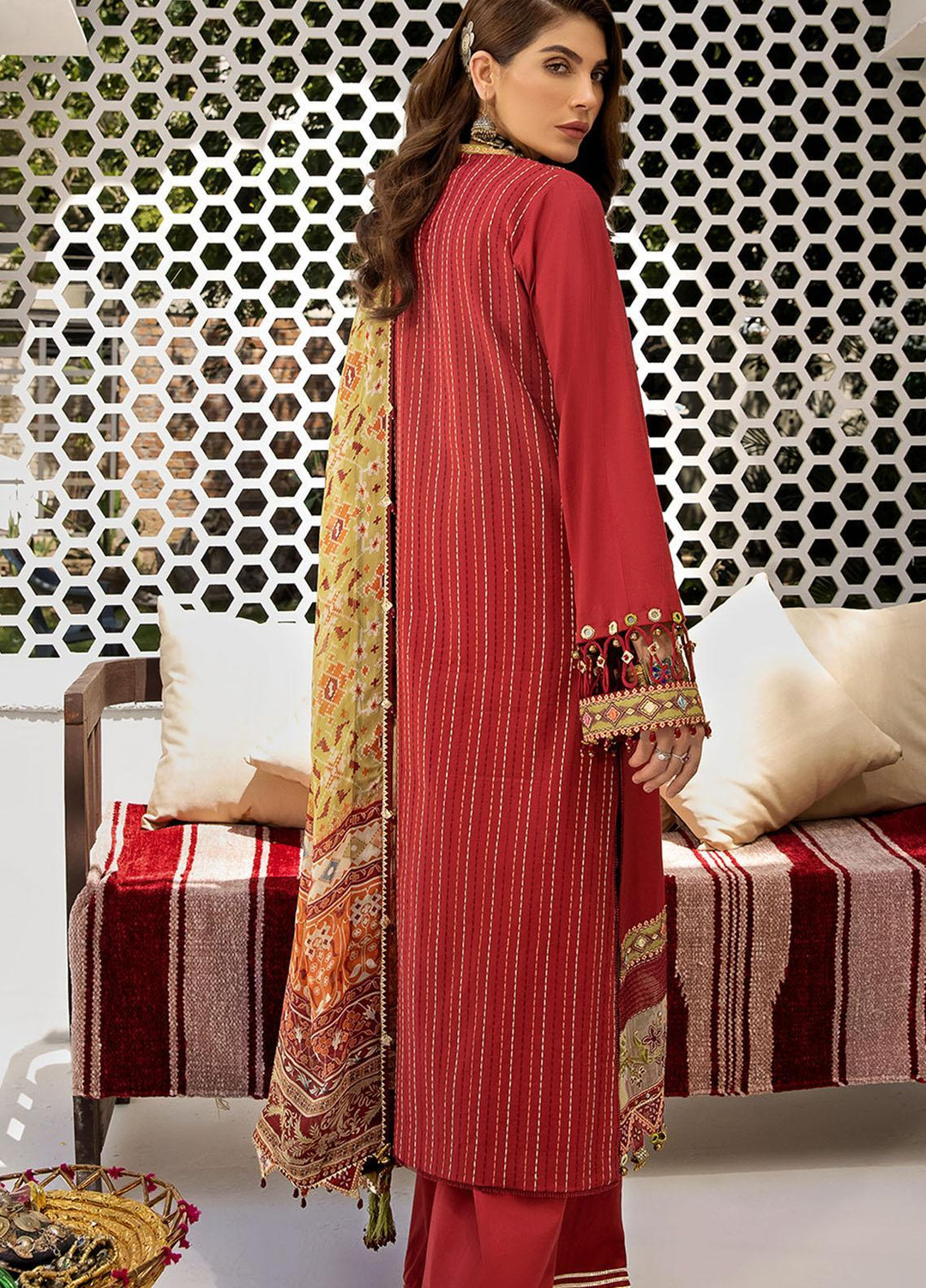 Anaya By Kiran Chaudhry Embroidered Lawn Suits Unstitched 3 Piece AKC21E AE21-02 SANYA - Luxury Collection