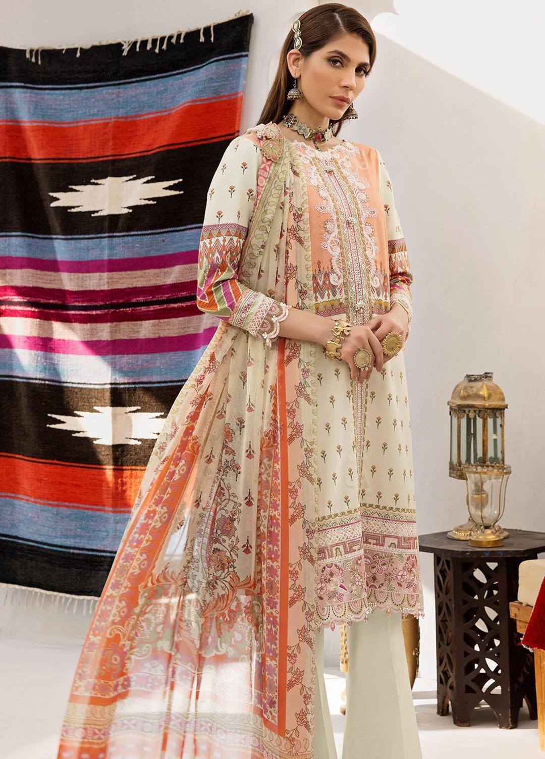 Anaya By Kiran Chaudhry Embroidered Lawn Suits Unstitched 3 Piece AKC21E AE21-06 RAYA - Luxury Collection