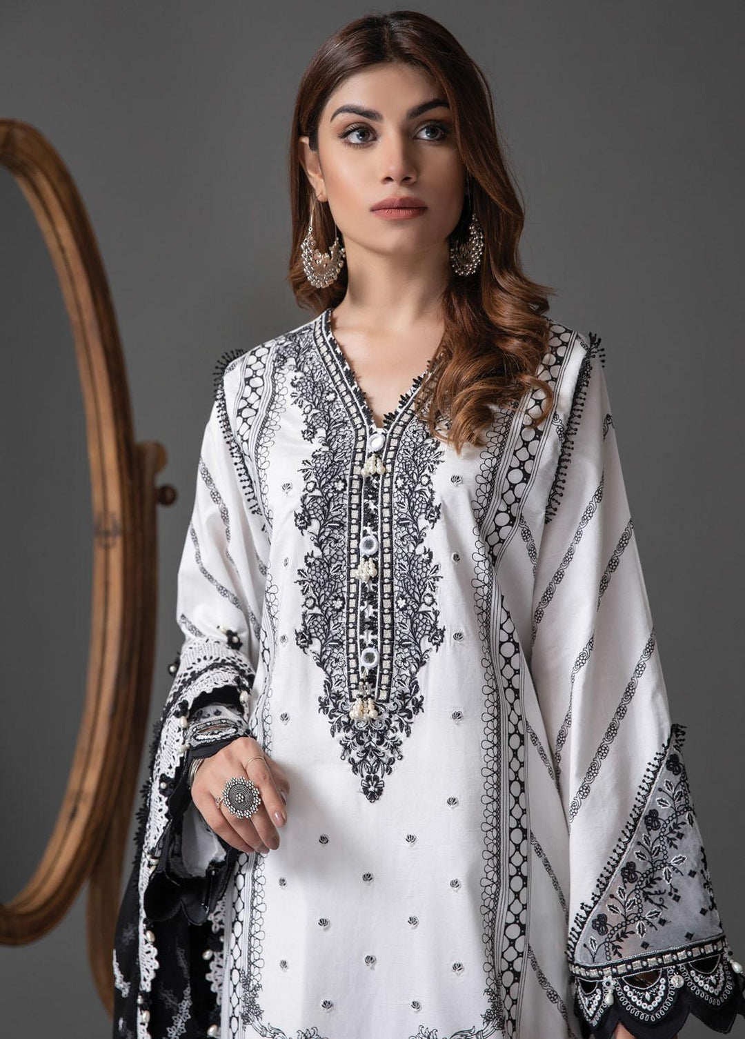 Monochrome Mystique By Anaya Embroidered Lawn Suits Unstitched 3 Piece AKC22MM ALM21-02-Urwa - Black & White Collection