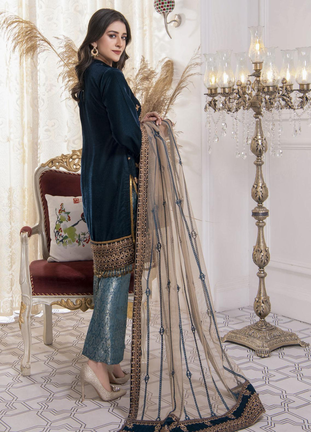 Andaaz by Lussoro Embroidered Velvet Suits Unstitched 3 Piece LR22VU Reven-04 - Luxury Velvet Collection