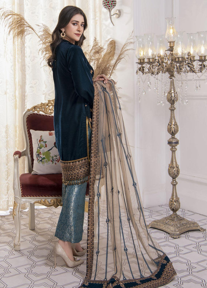 Andaaz by Lussoro Embroidered Velvet Suits Unstitched 3 Piece LR22VU Reven-04 - Luxury Velvet Collection