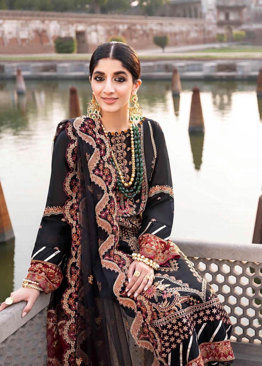 Andaaz by Ramsha Embroidered Lawn Suits Unstitched 3 Piece RSH23-A5 Z-502 - Luxury Collection