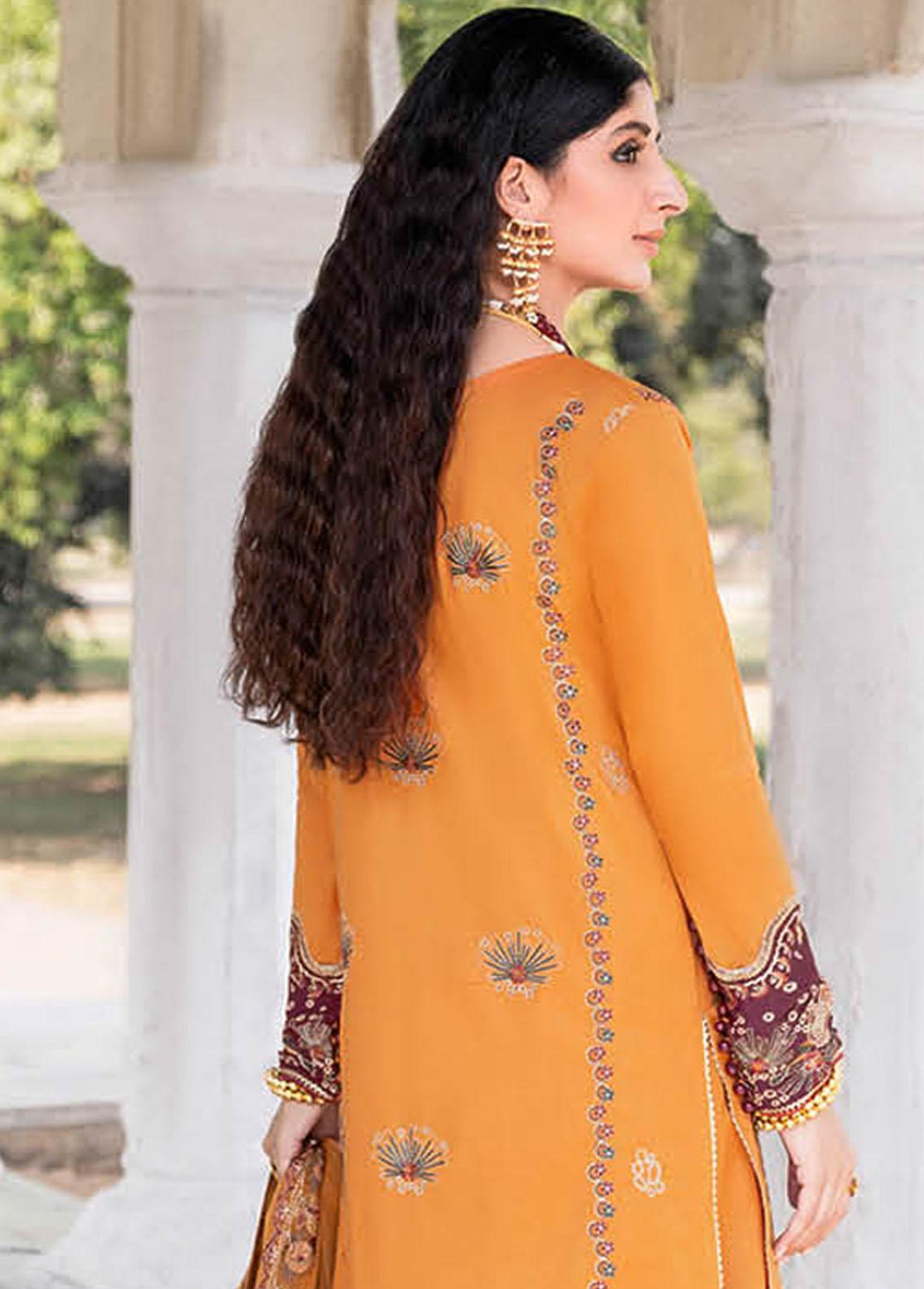 Andaaz by Ramsha Embroidered Lawn Suits Unstitched 3 Piece RSH23-A5 Z-506 - Luxury Collection