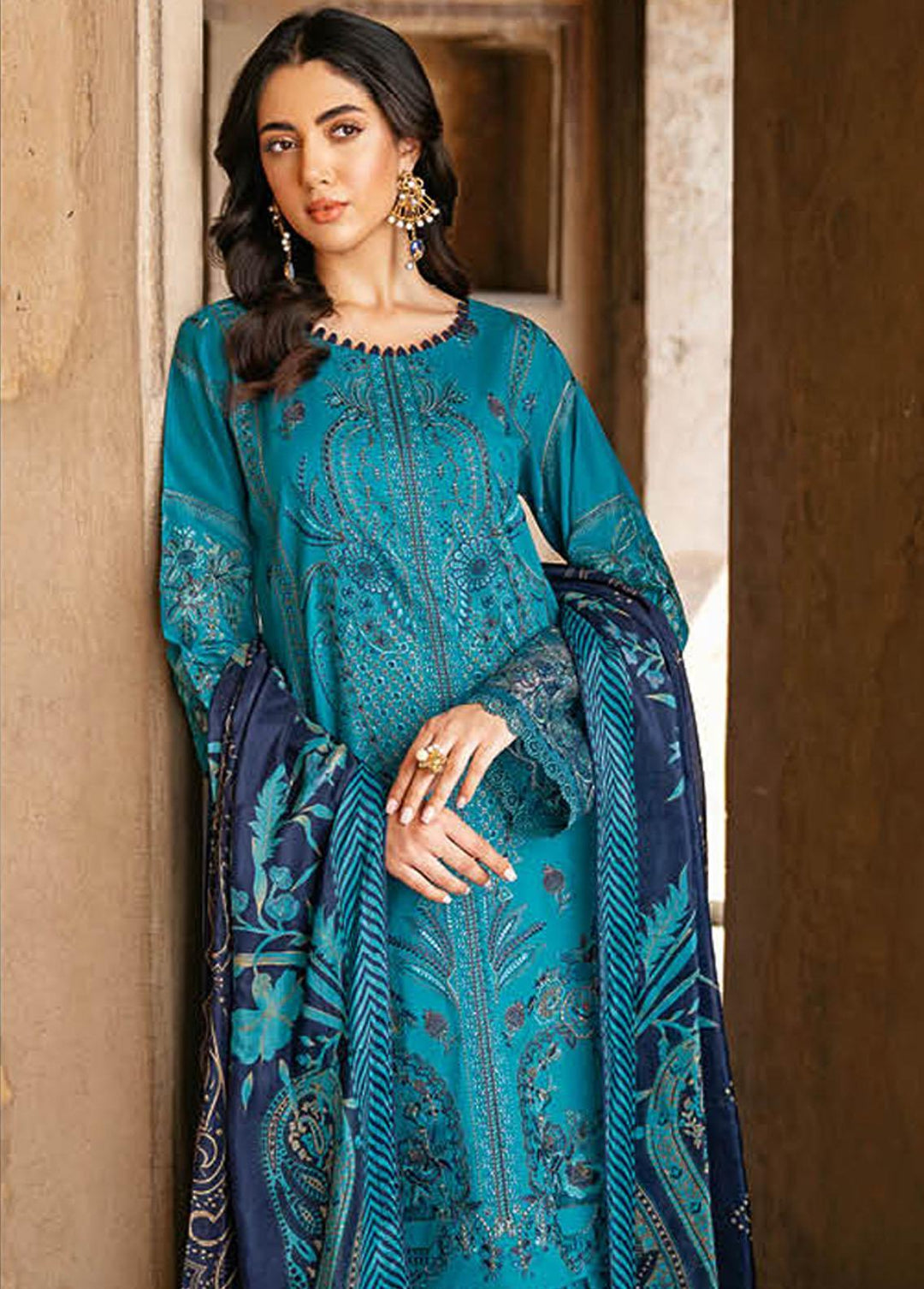 Andaaz By Ramsha Embroidered Lawn Suits Unstitched 3 Piece RSH23-A6 Z-601 - Luxury Collection