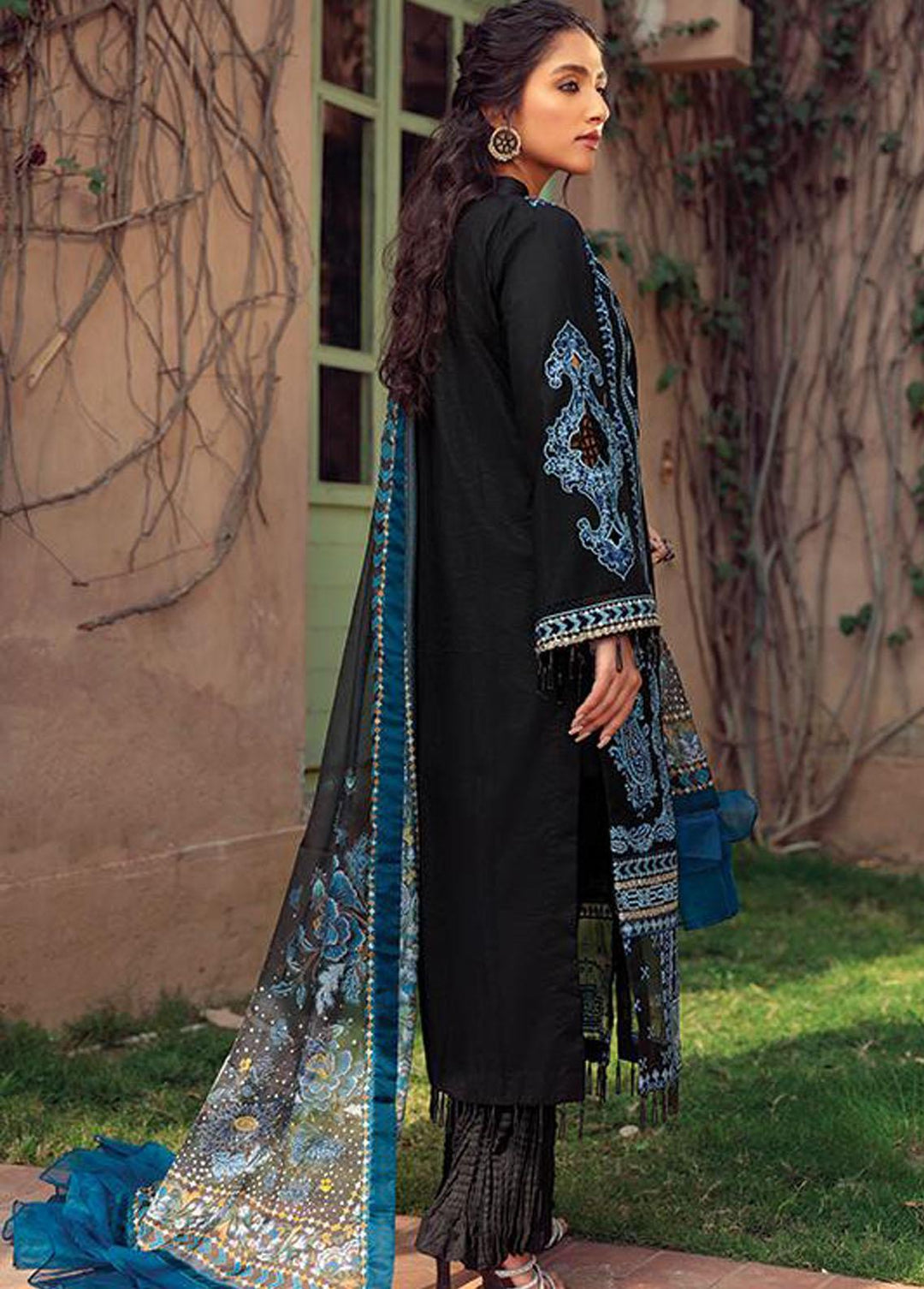 Angan By Noorangi Embroidered Lawn Suits Unstitched 3 Piece NG22A NRASS-02 - Premium Collection