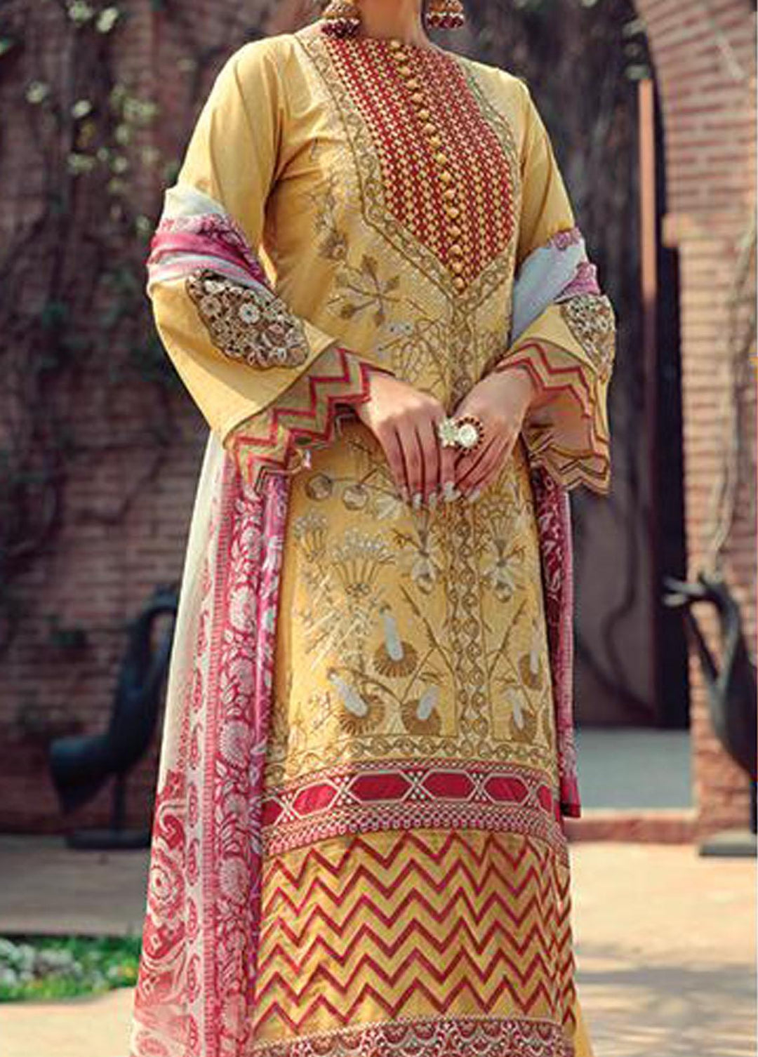 Angan By Noorangi Embroidered Lawn Suits Unstitched 3 Piece NG22A NRASS-04 - Premium Collection