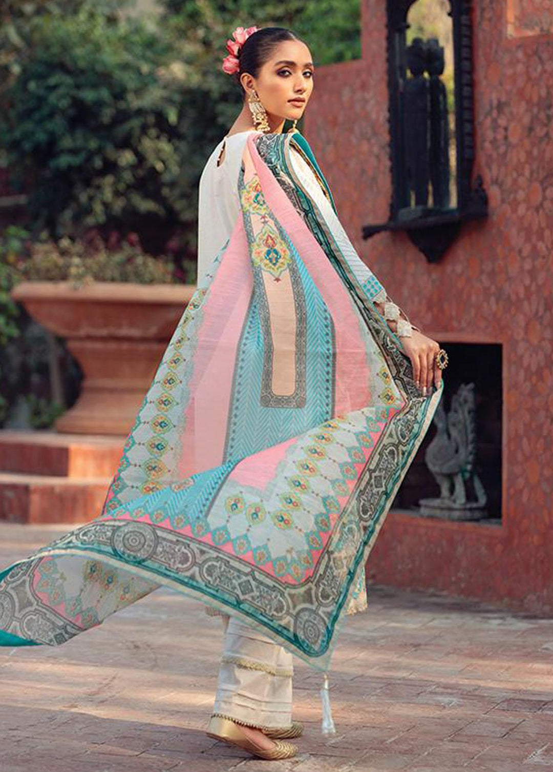 Angan By Noorangi Embroidered Lawn Suits Unstitched 3 Piece NG22A NRASS-07 - Premium Collection