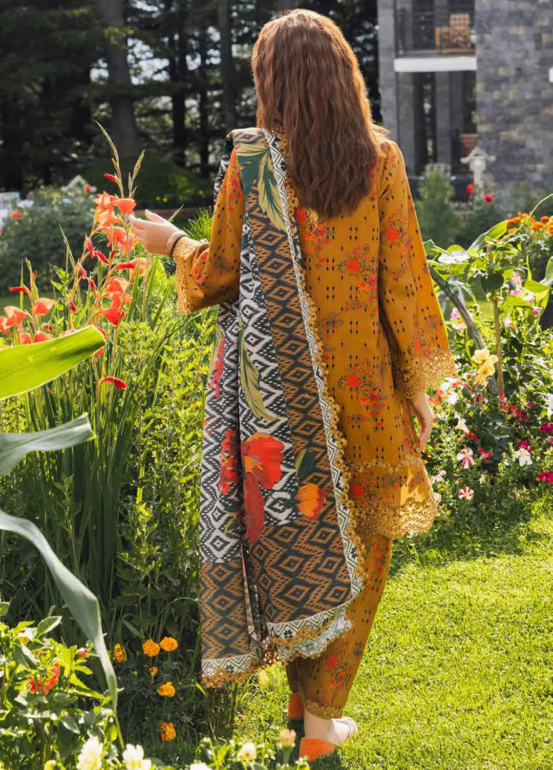 Aniiq By Charizma Embroidered Staple Suit Unstitched 3 Piece CRZ24A ANW4-02 - Winter Collection