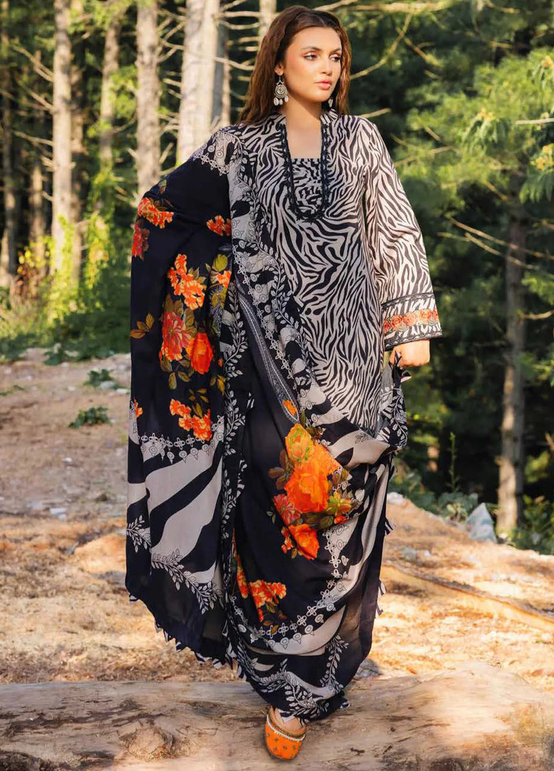 Aniiq By Charizma Embroidered Staple Suit Unstitched 3 Piece CRZ24A ANW4-03 - Winter Collection