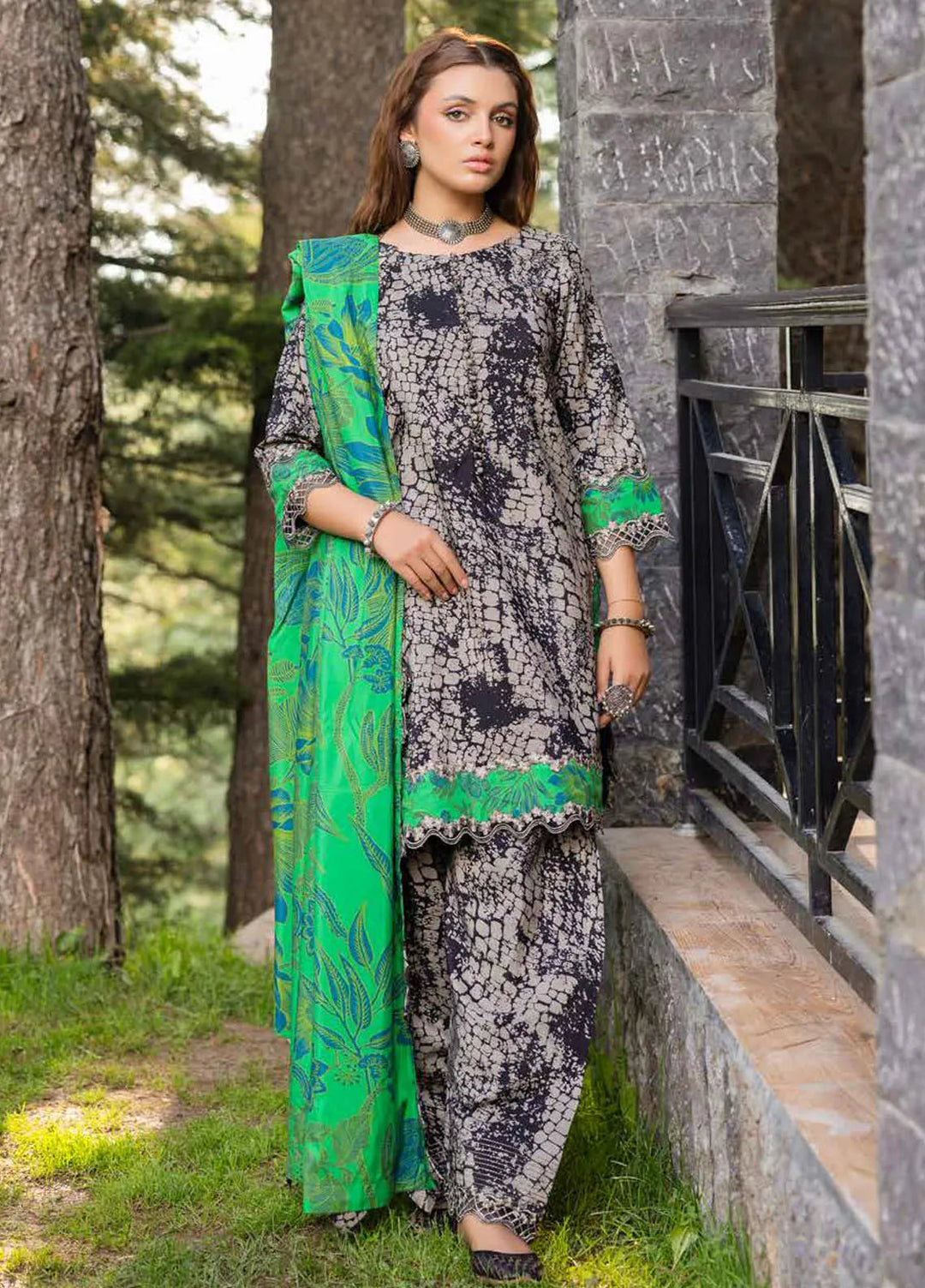 Aniiq By Charizma Embroidered Staple Suit Unstitched 3 Piece CRZ24A ANW4-09 - Winter Collection