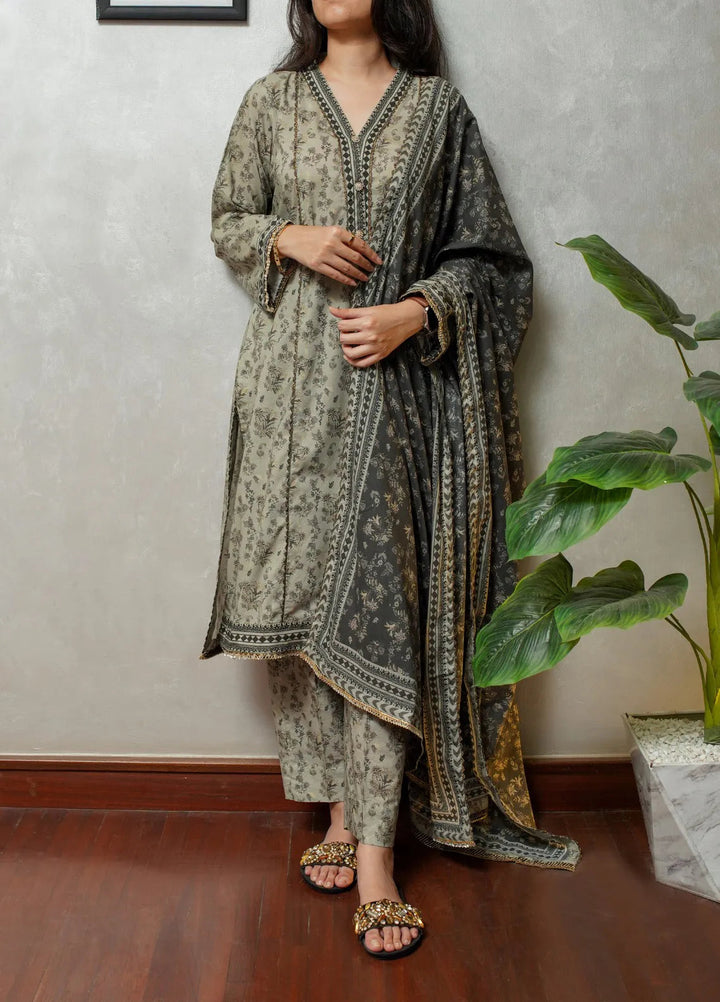 Annafeu Apparels Printed Cambric Suits Unstitched 3 Piece ICV01-002 - Summer Collection