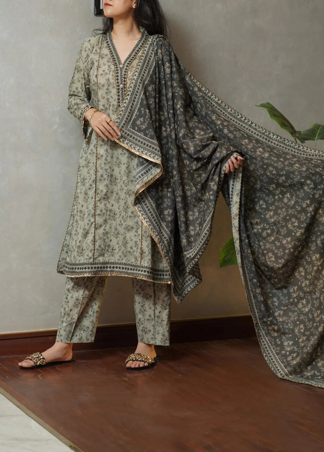 Annafeu Apparels Printed Cambric Suits Unstitched 3 Piece ICV01-002 - Summer Collection