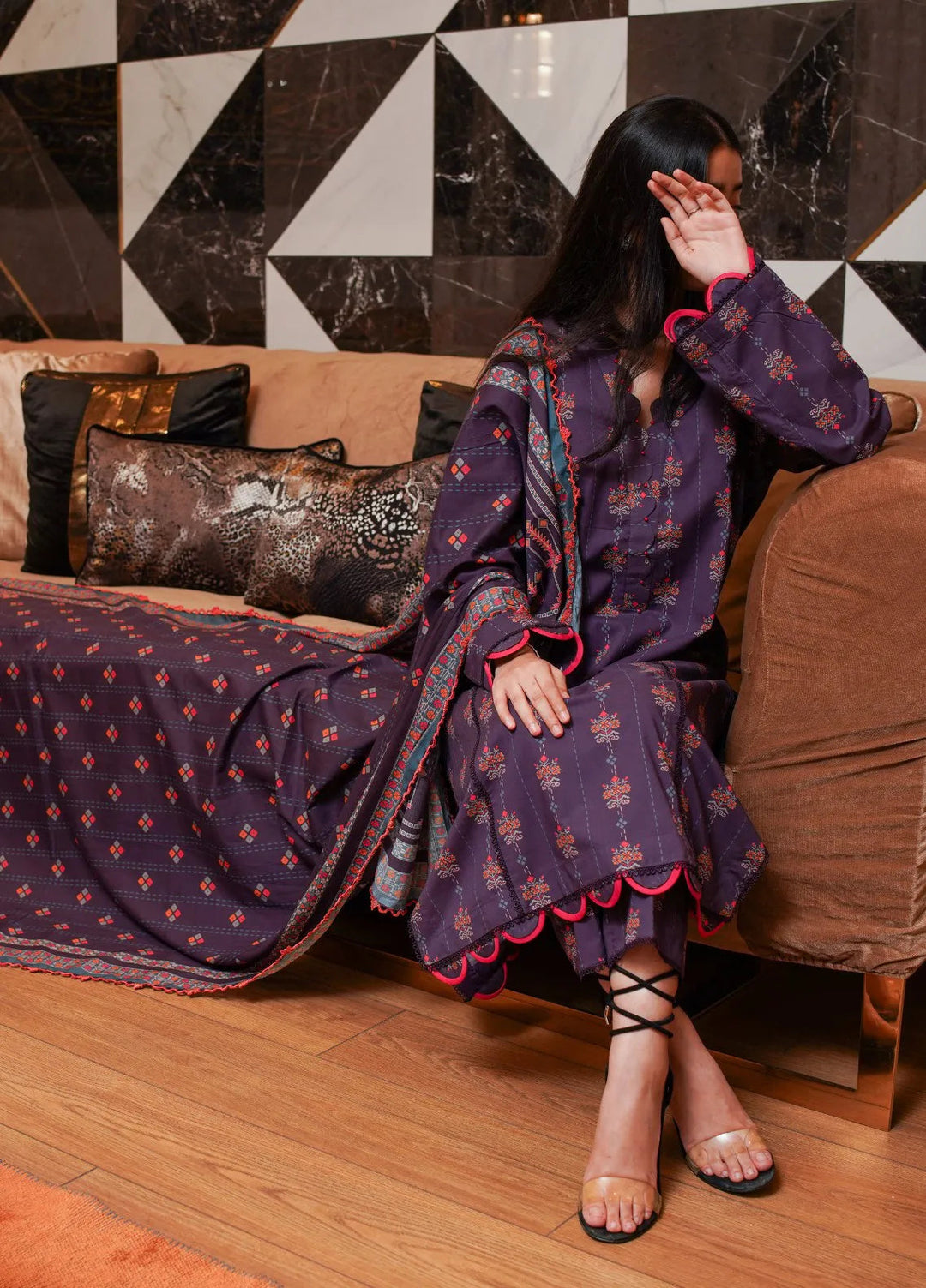 Annafeu Apparels Printed Cambric Suits Unstitched 3 Piece ICV01-007 - Summer Collection