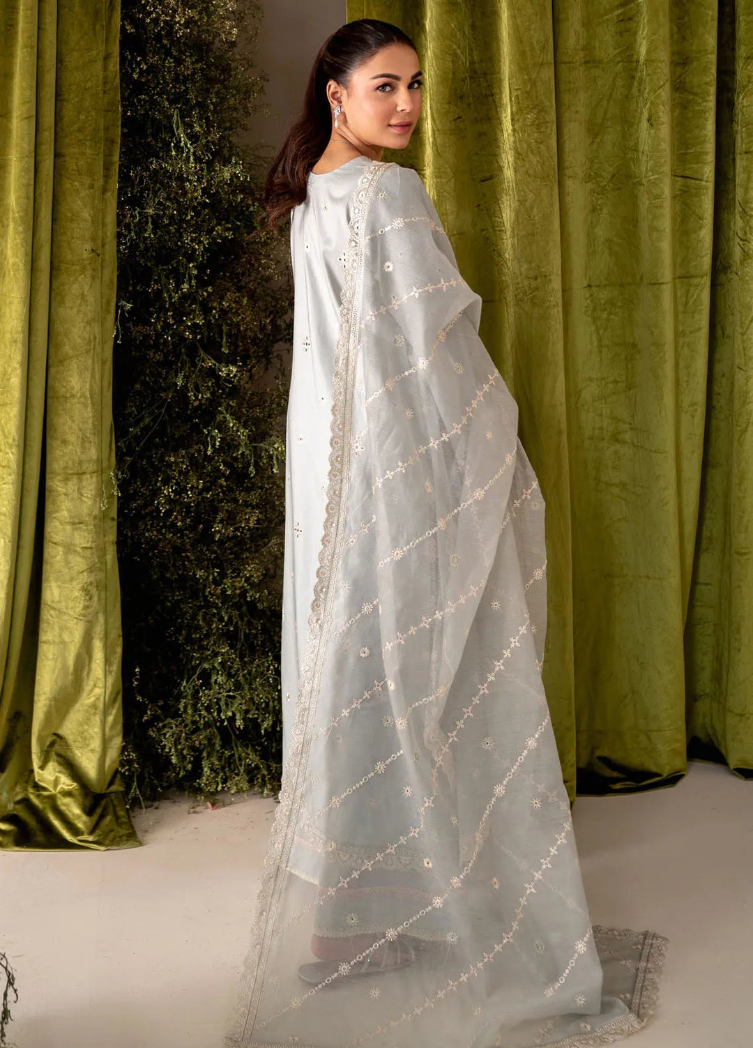 Apana By Aabyaan Embroidered Chikankari Suit Unstitched 3 Piece ABY24A AL-03 Gulbano - Festive Collection