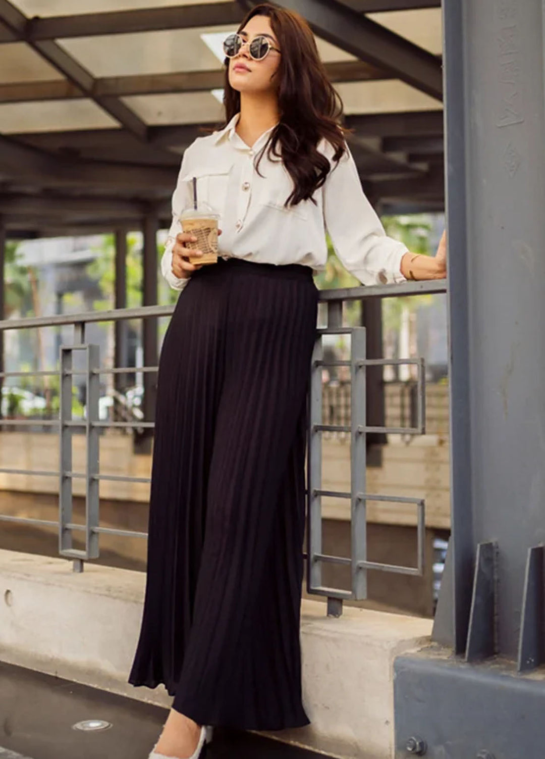 Apricocia Pret Plain Crepe Skirt Pleated Black