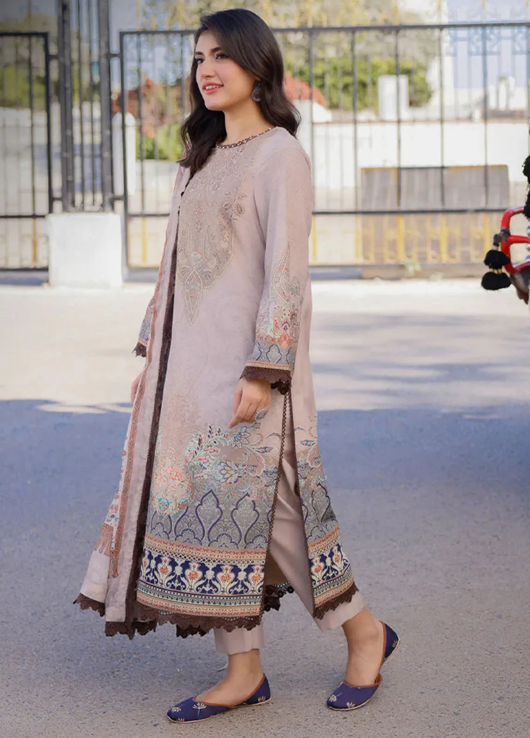 Arabic Lawn By Asim Jofa Printed Suit Unstitched 3 Piece AJ24AL AJPL-16 - Summer Collection