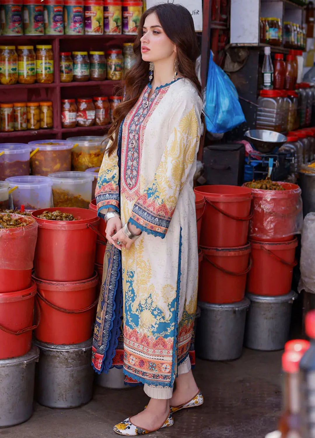 Arabic Lawn By Asim Jofa Printed Suit Unstitched 3 Piece AJ24AL AJPL-18 - Summer Collection