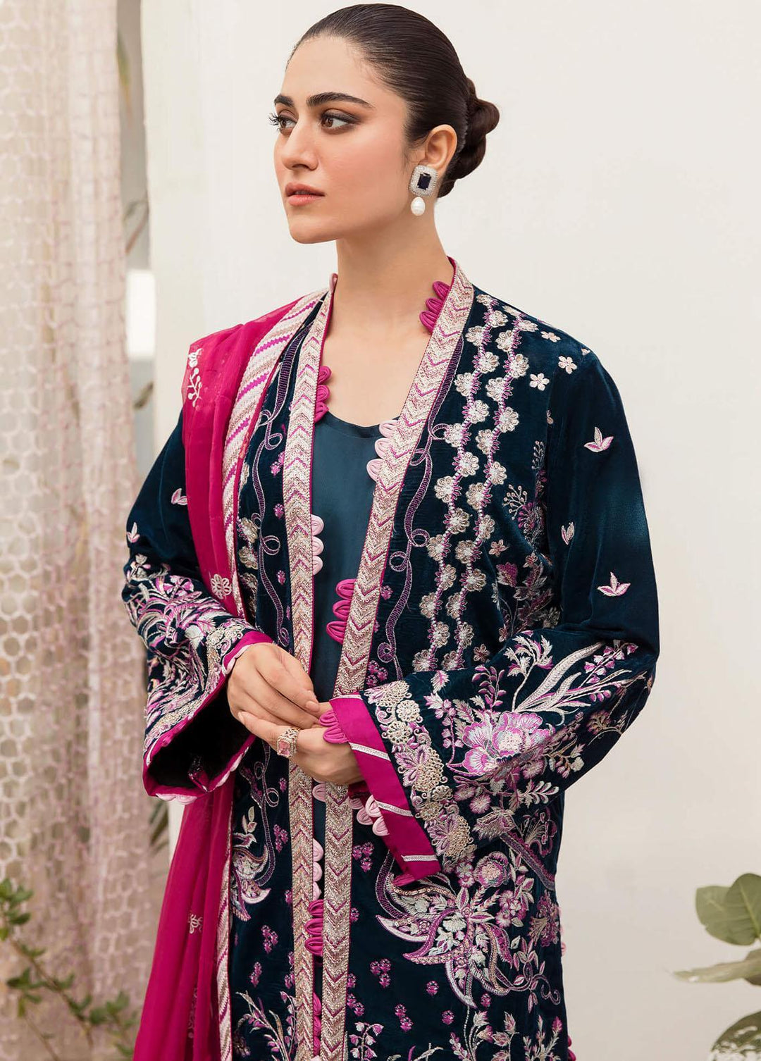 Asifa & Nabeel Embroidered Velvet Suits Unstitched 3 Piece AN22V VC-06 - Luxury Collection