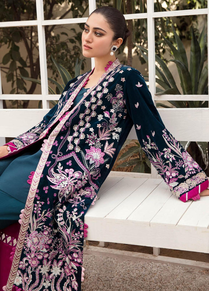 Asifa & Nabeel Embroidered Velvet Suits Unstitched 3 Piece AN22V VC-06 - Luxury Collection