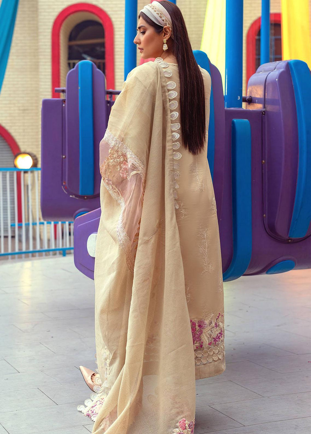 Lilibet By Asifa & Nabeel Embroidered Lawn Suits Unstitched 3 Piece AN22L (SL-01) Ava - Spring / Summer Collection