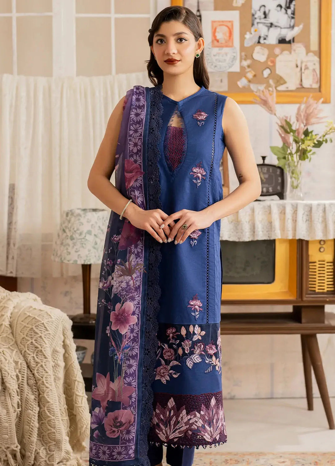 Asifa and Nabeel Embroidered Lawn Suits Unstitched 3 Piece AN25MV MSLV25-18 Resham - Summer Collection