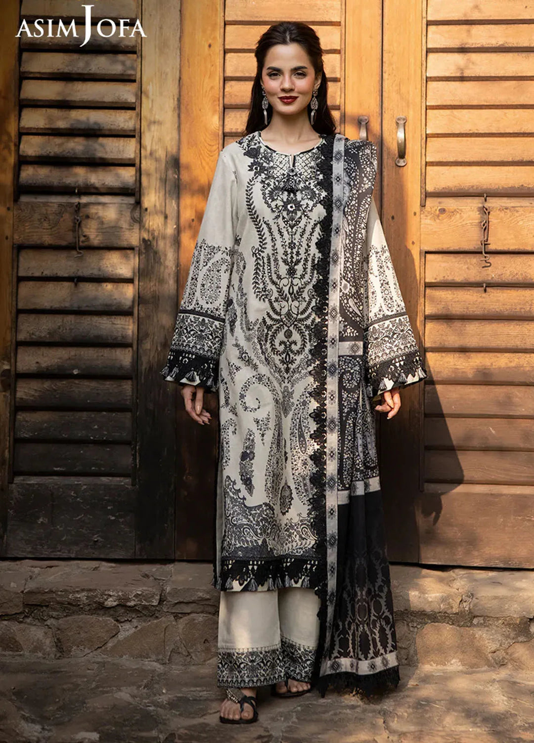Asim Jofa Embroidered Khaddar Suits Unstitched 3 Piece AJ24UW AJUW-04 - Winter Collection