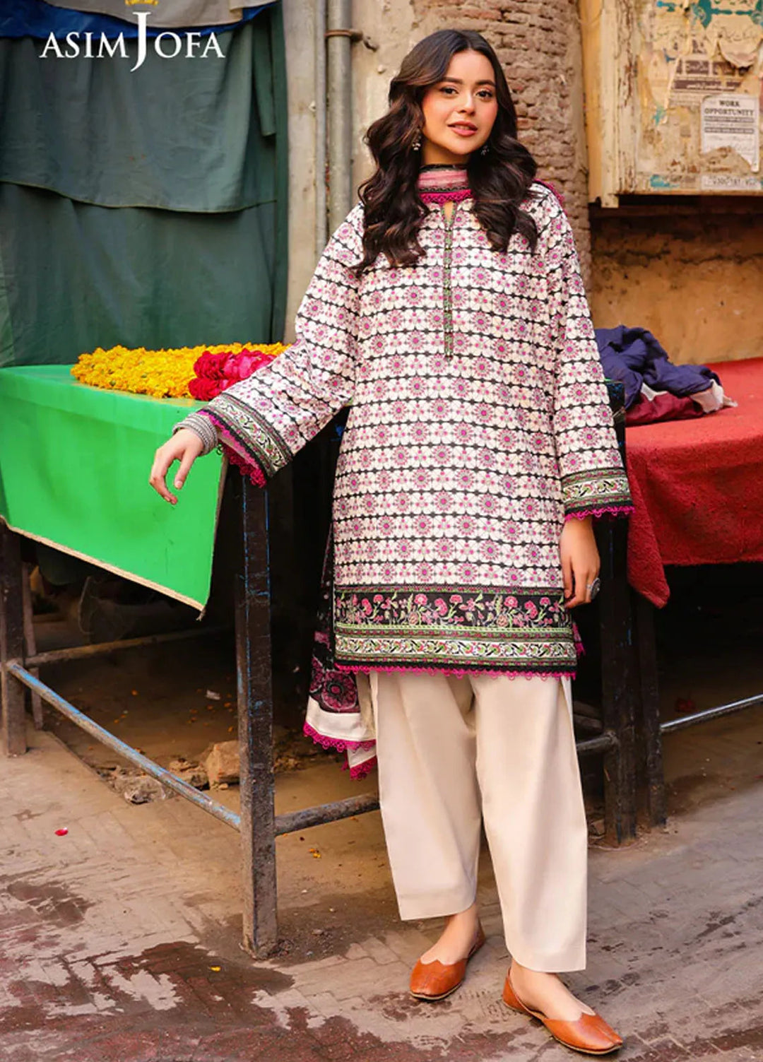 Asim Jofa Embroidered Lawn Suits Unstitched 3 Piece AJ25FE AJUBF-91 - Summer Collection